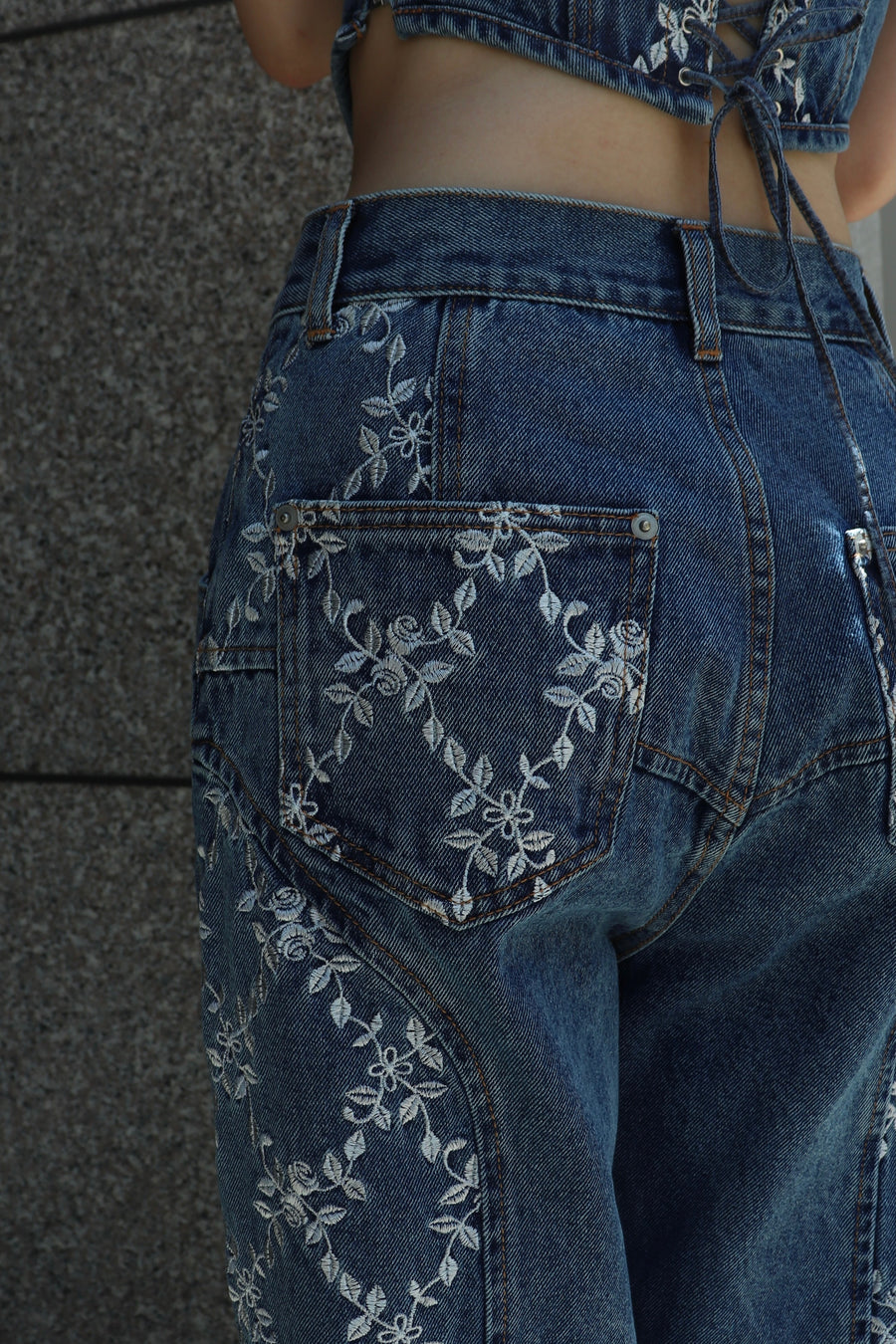 FETICO  FLOWER EMBROIDERED WIDE JEANS