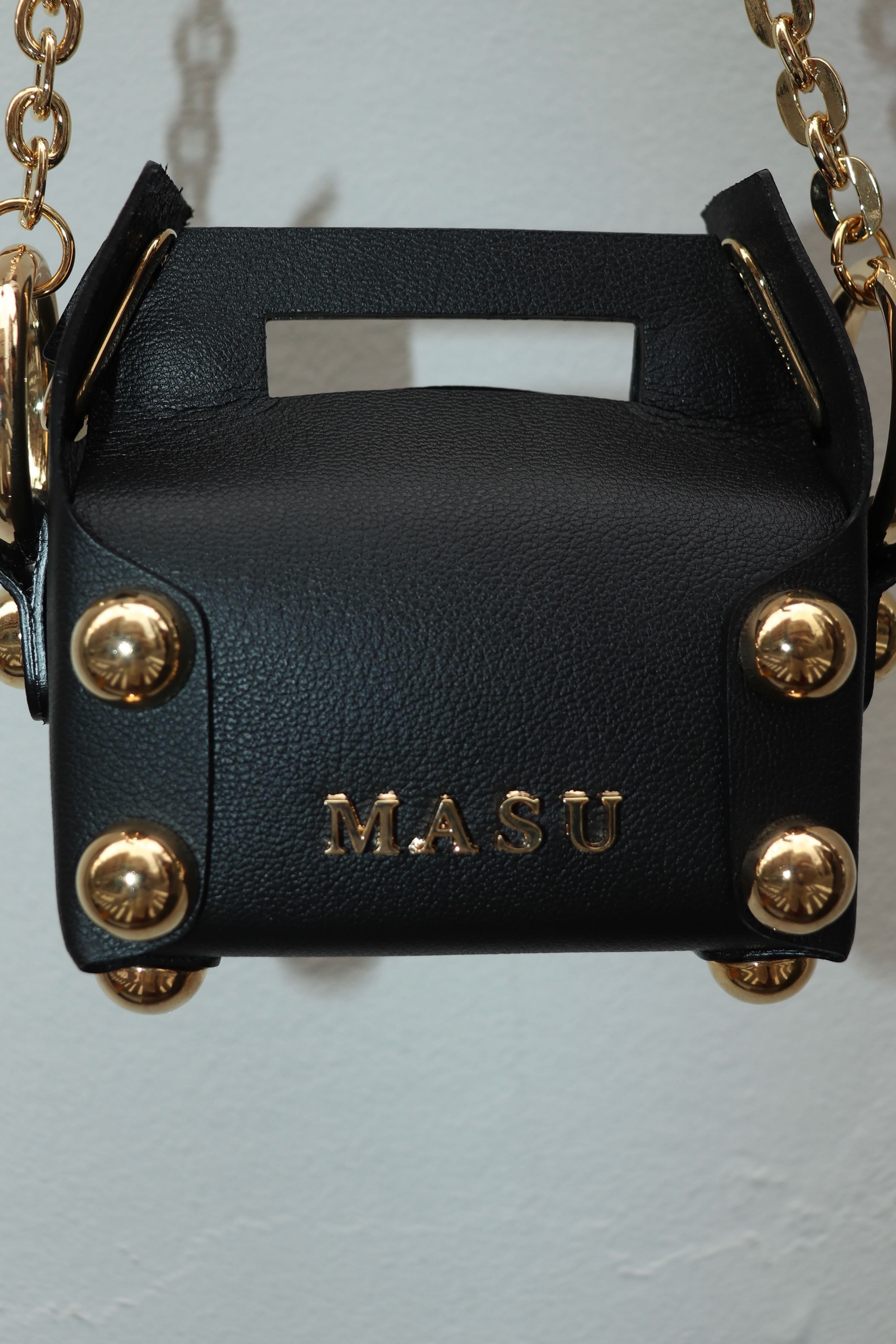 MASU(エムエーエスユー)のLEATHER CAKE BAG PETIT BLACK(バッグ)の通販
