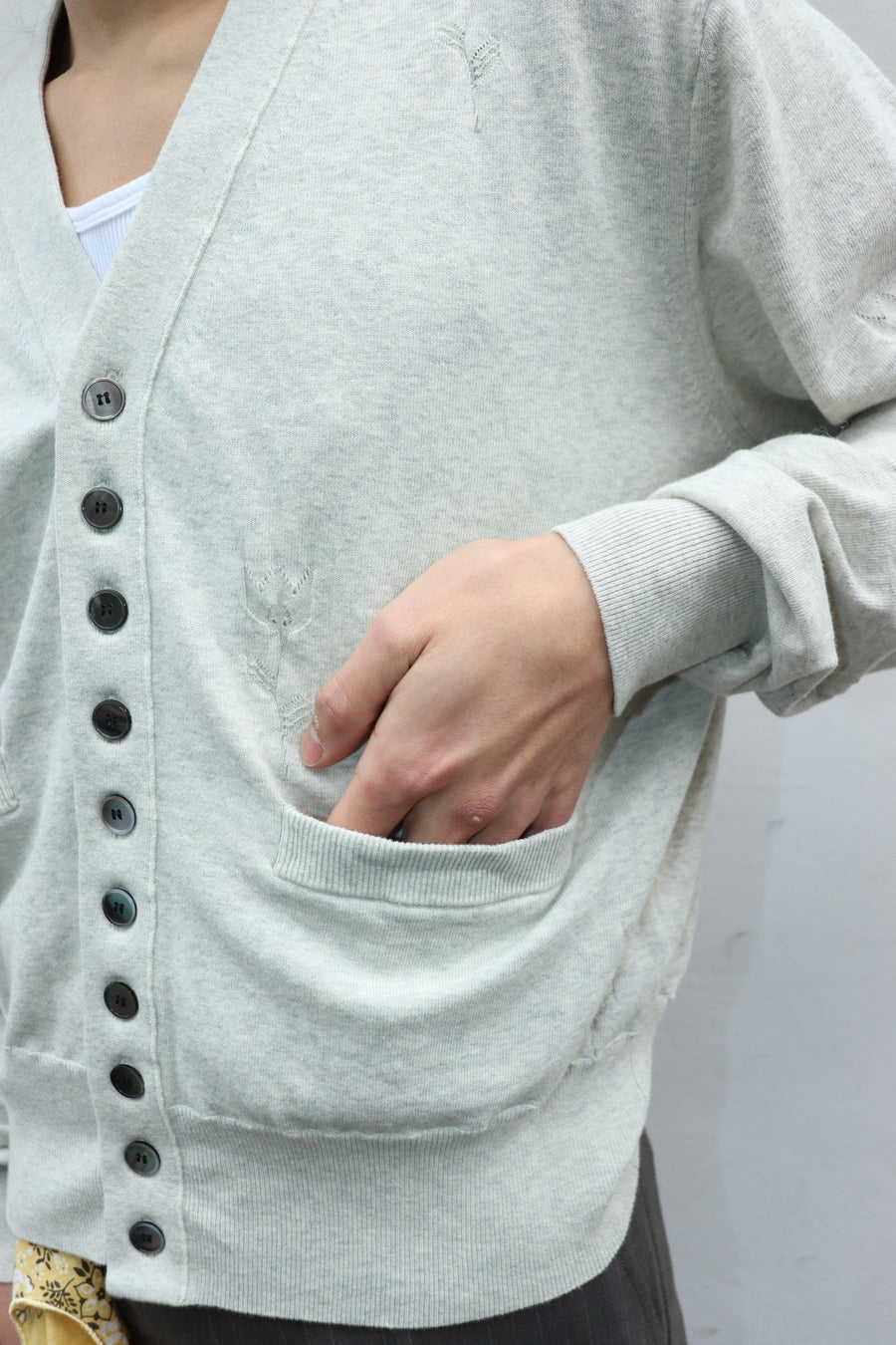 MASU(エムエーエスユー)のMB 10 BUTTONS CARDIGAN OATMEALの通販