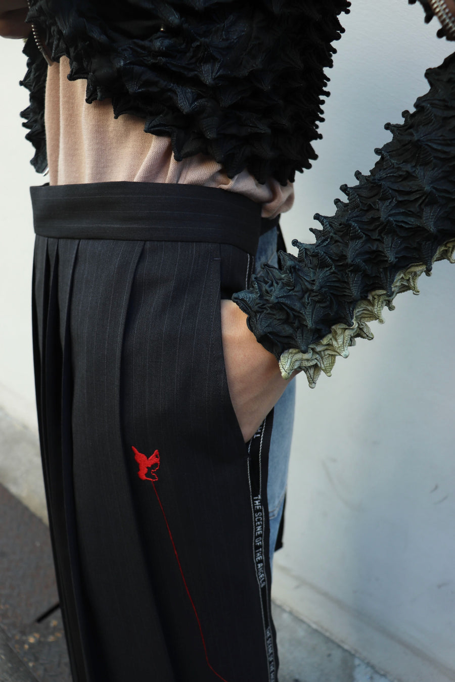 MASU(エムエーエスユー)のPLEATED APRON BLACKの通販｜PALETTE art