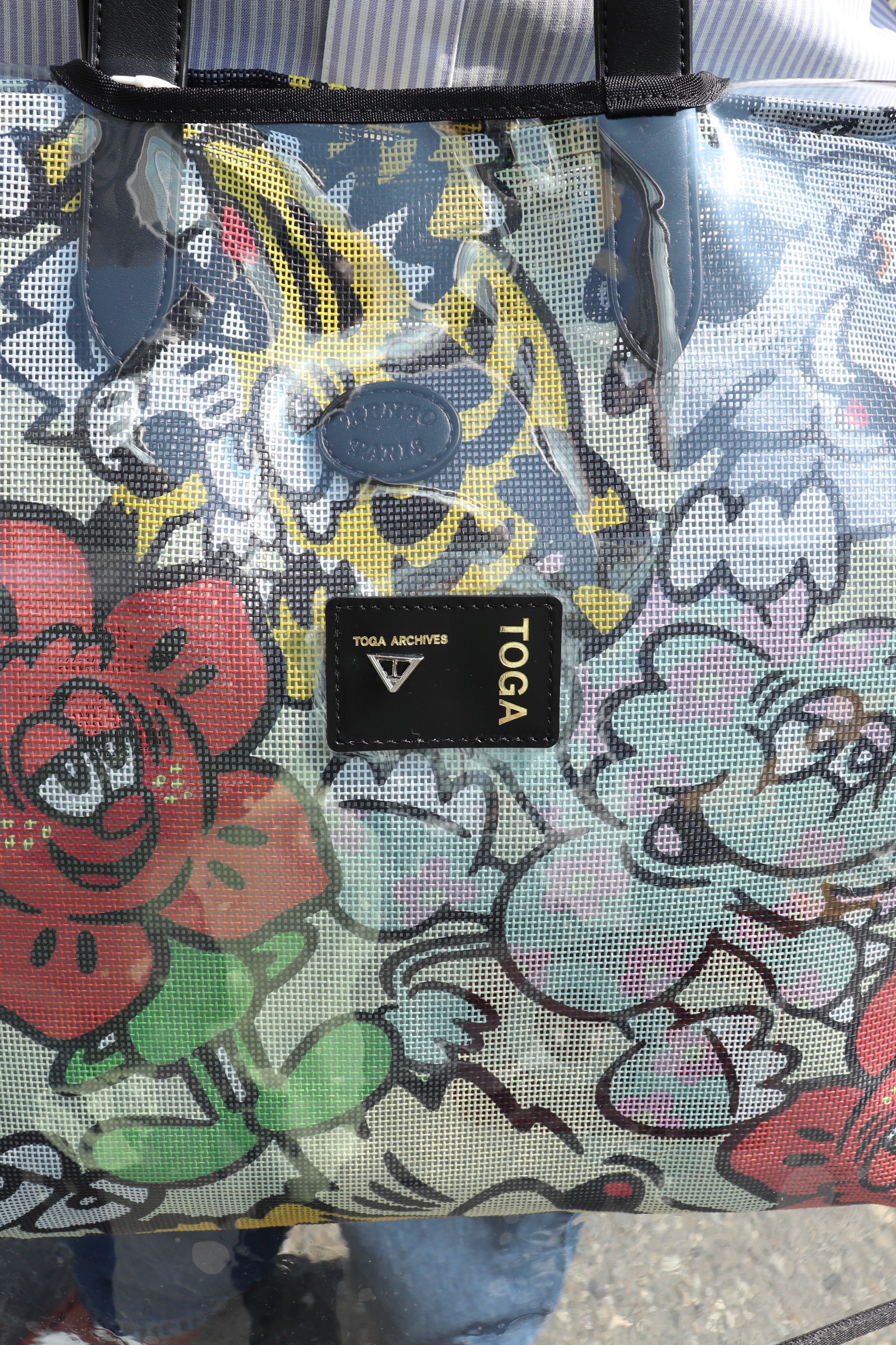 TOGA トーガ アーカイブス シアー ベスト バックプリント 花柄 フローラル TOGA(トーガ)のPVC bag coverの通販｜PALETTE art aliveのオンライン