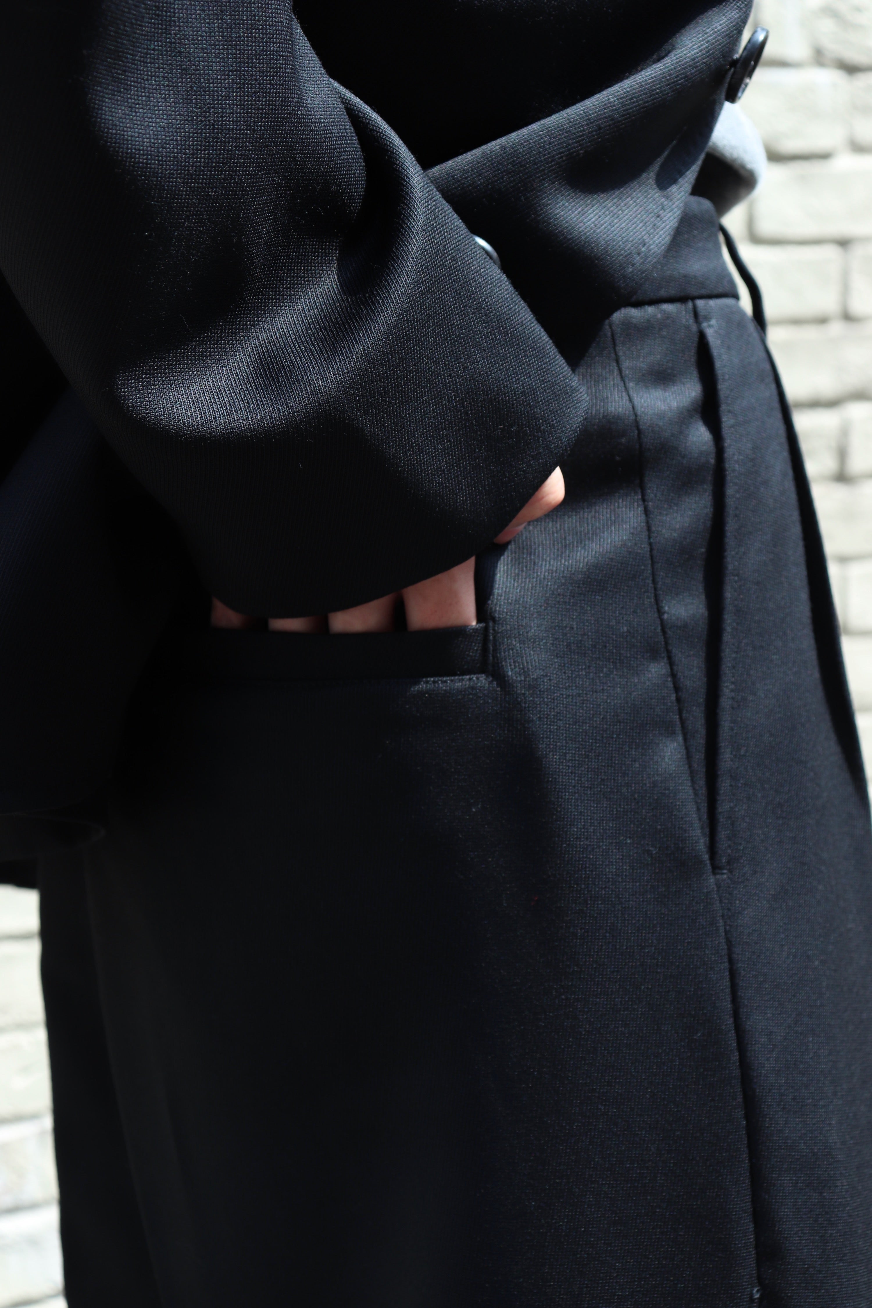 MASU(エムエーエスユー)のTUCKED WIDE TROUSERS BLACKの通販｜PALETTE