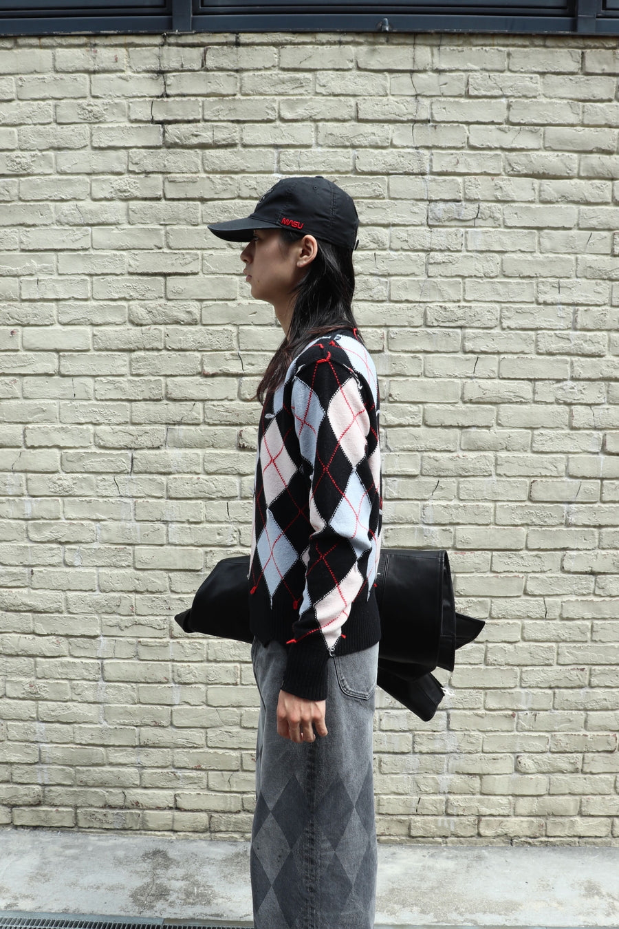 MASU(エムエーエスユー)のDIAMOND SCRAPED SWEATER BLACKの通販