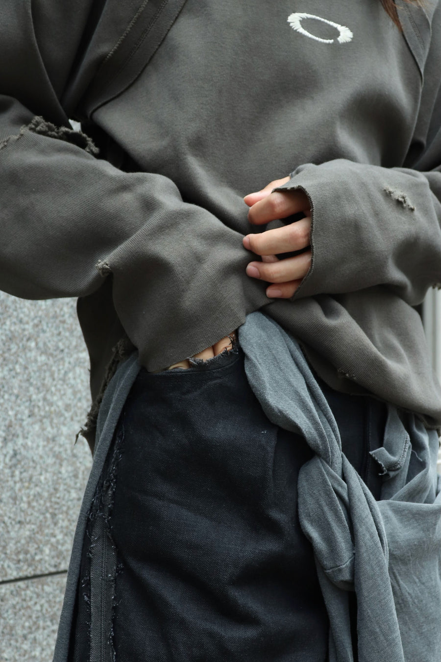 MINUS  Slash Seam Twist Cargo Jeans With Wrapped