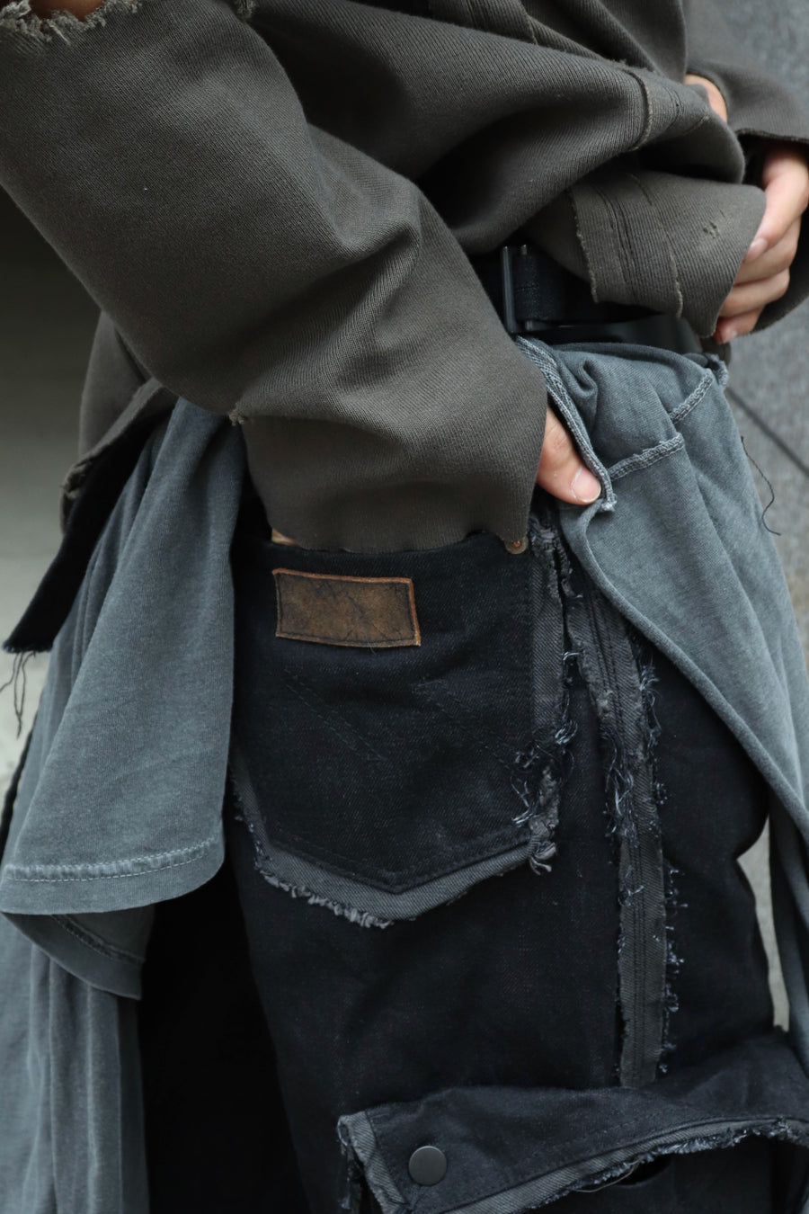 MINUS  Slash Seam Twist Cargo Jeans With Wrapped