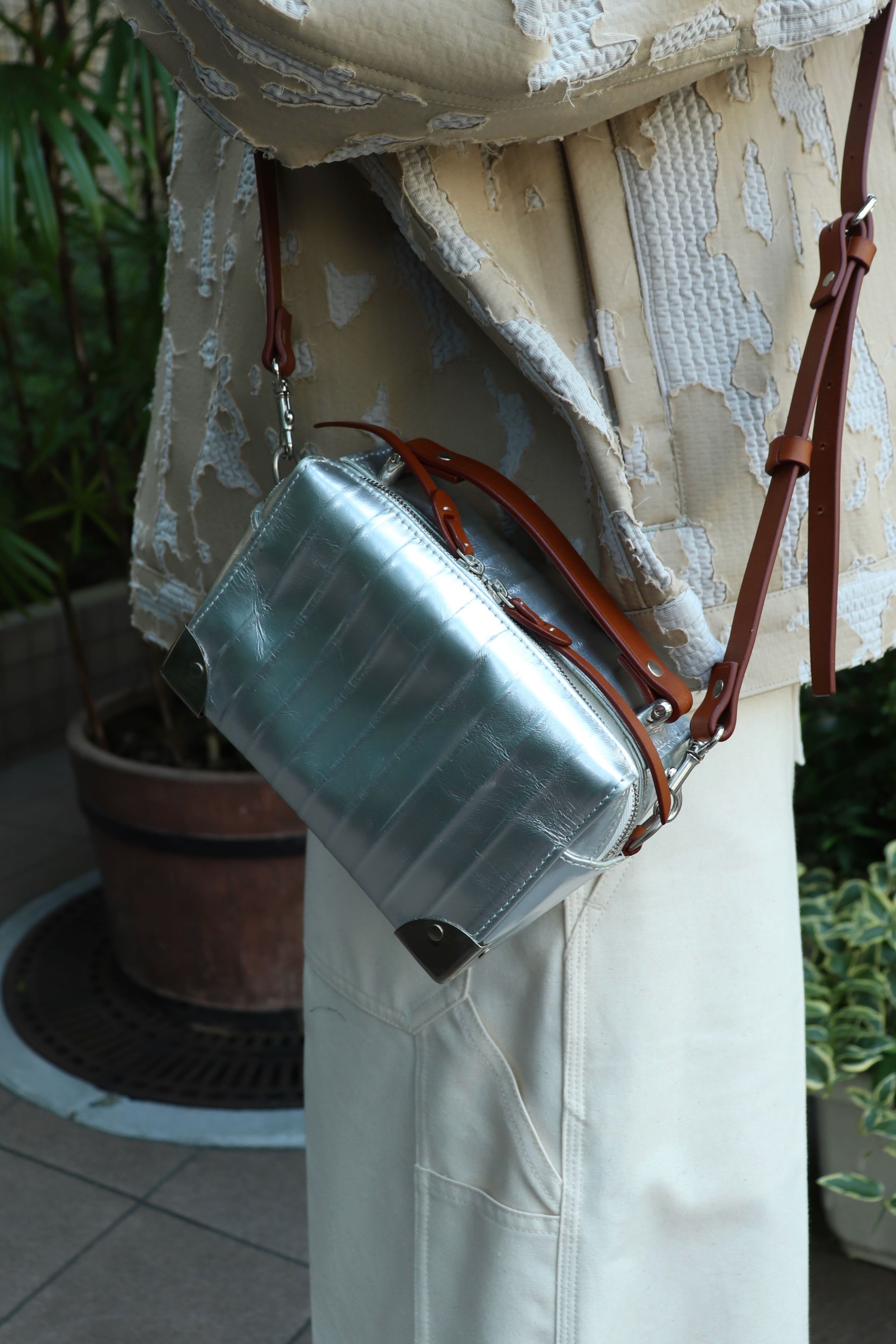 beta post(ベータポスト)のISSUE3 cardbordic carton bagの通販