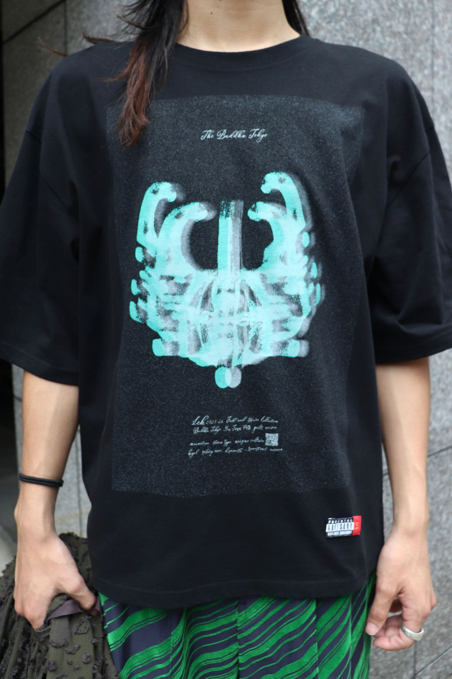 LEH  2025aw Contemporary Big Size Slit T-SH(BLACK)