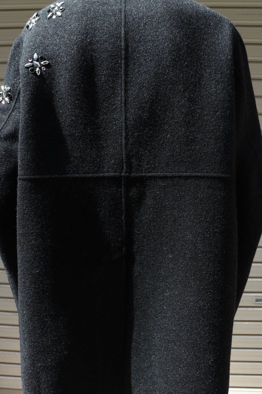 MASU  RAINDROP STUDS COAT