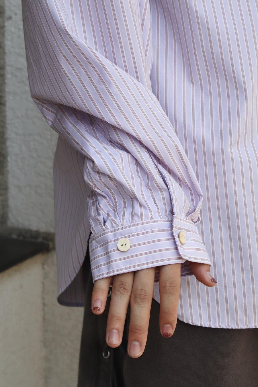 refomed  WRIST PATCH WIDE SHIRT