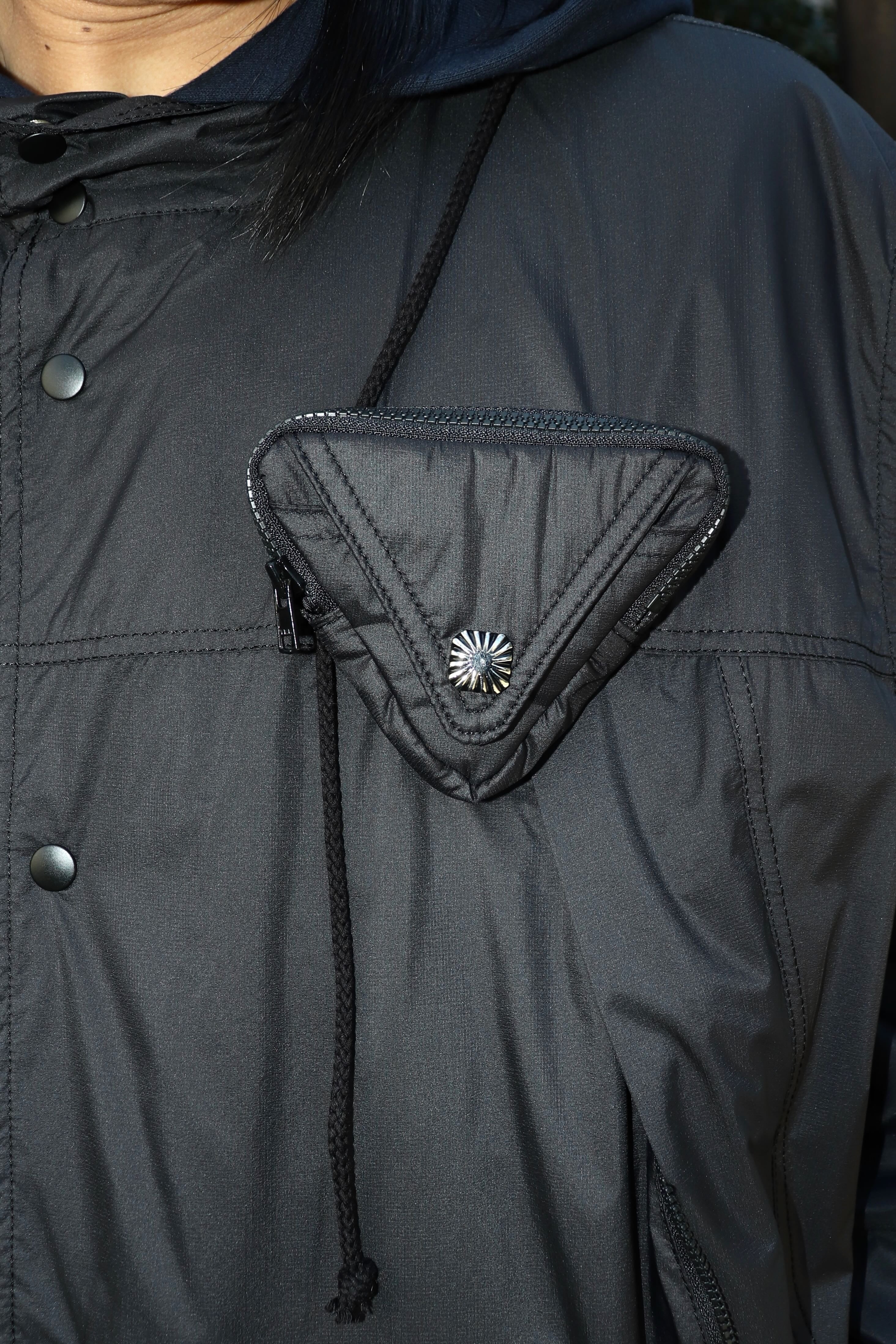 TOGA VIRILIS(トーガ ビリリース)のRipstop vest BLACKの通販｜PALETTE