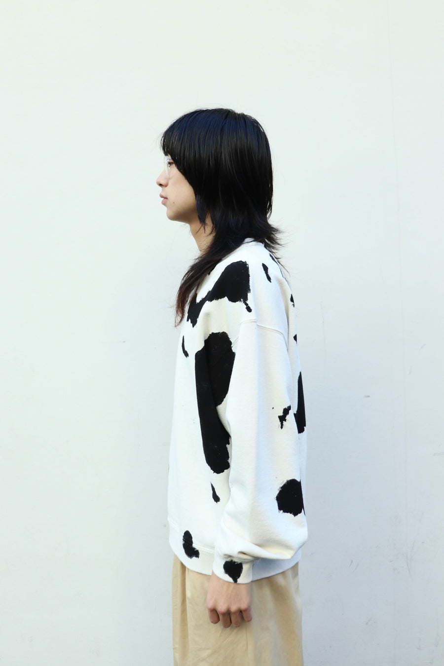 soe(ソーイ)のCow Sweat Shirts OFF WHITE BLACKの通販｜PALETTE art aliveのオンライン ...