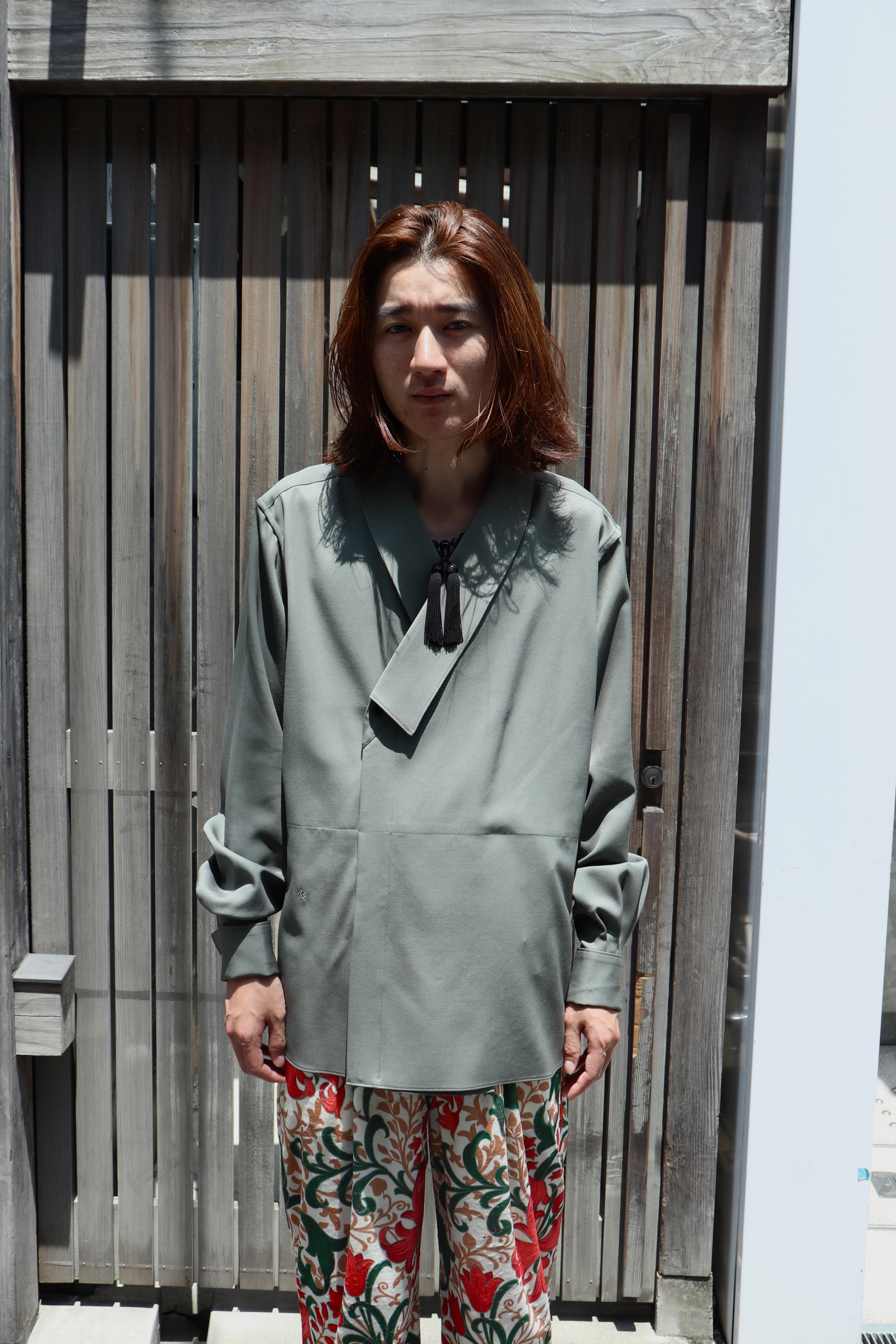 SOSHIOTSUKI 24SSフラットカラーシャツ ソウシオオツキ SOSHIOTSUKI(ソウシオオツキ)のKIMONO COLLAR SHIRT GRAYの通販