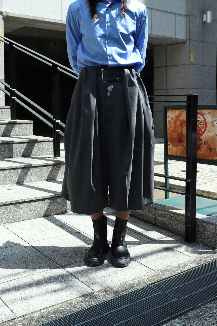 TOGA  Wool tropical half pants