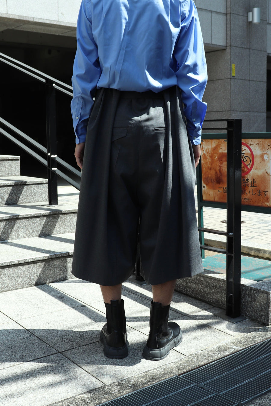 TOGA  Wool tropical half pants