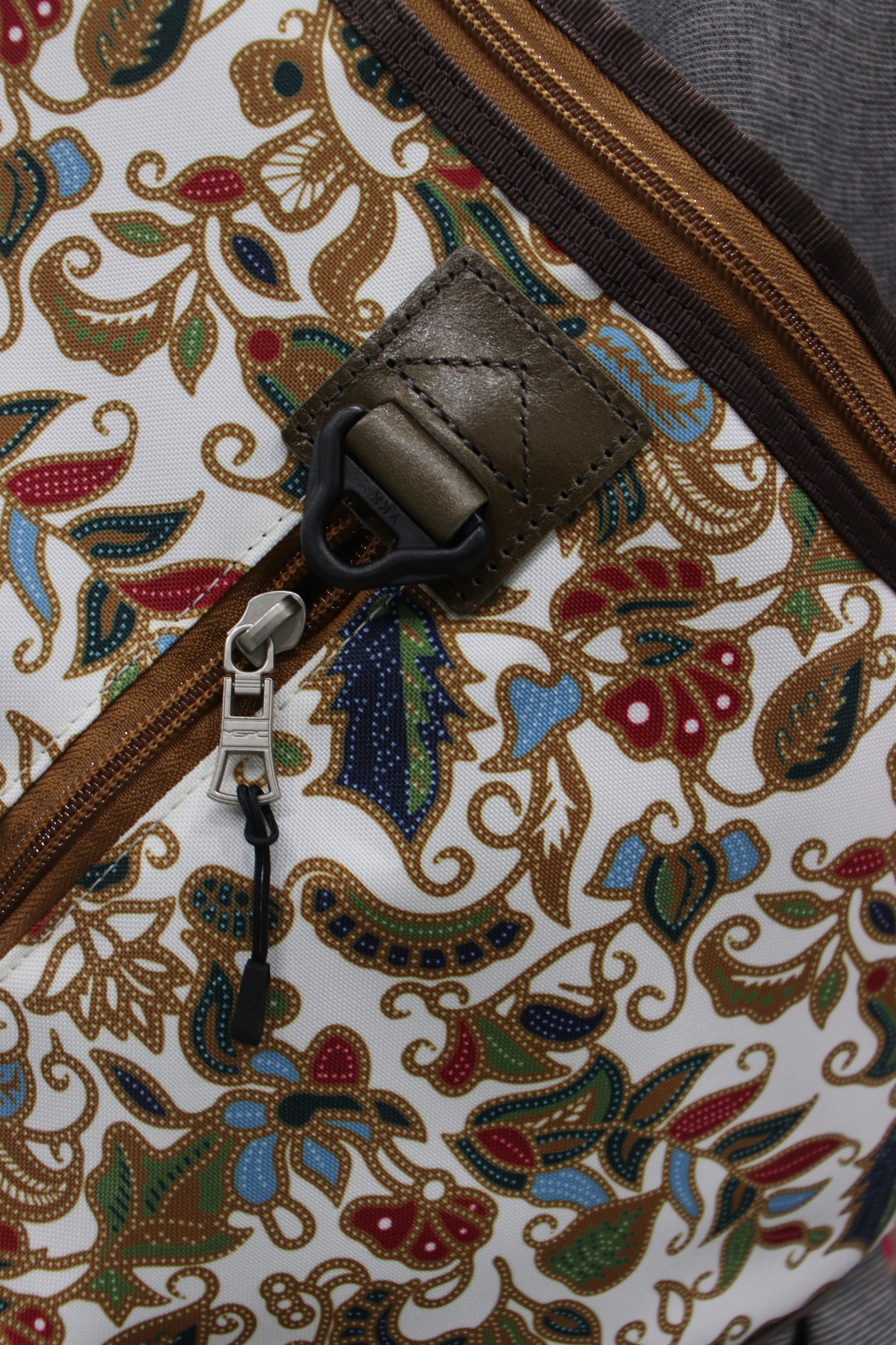 バッグ rajabrooke x masterpiece TASUKI BAG Rajabrook's TASUKI BAG WHITE mail order ｜ Palette Art Alive