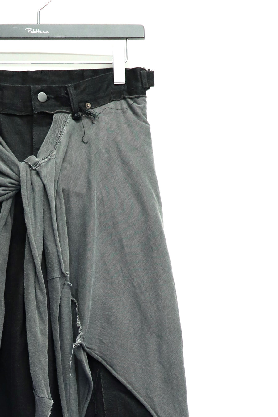 MINUS  Slash Seam Twist Cargo Jeans With Wrapped