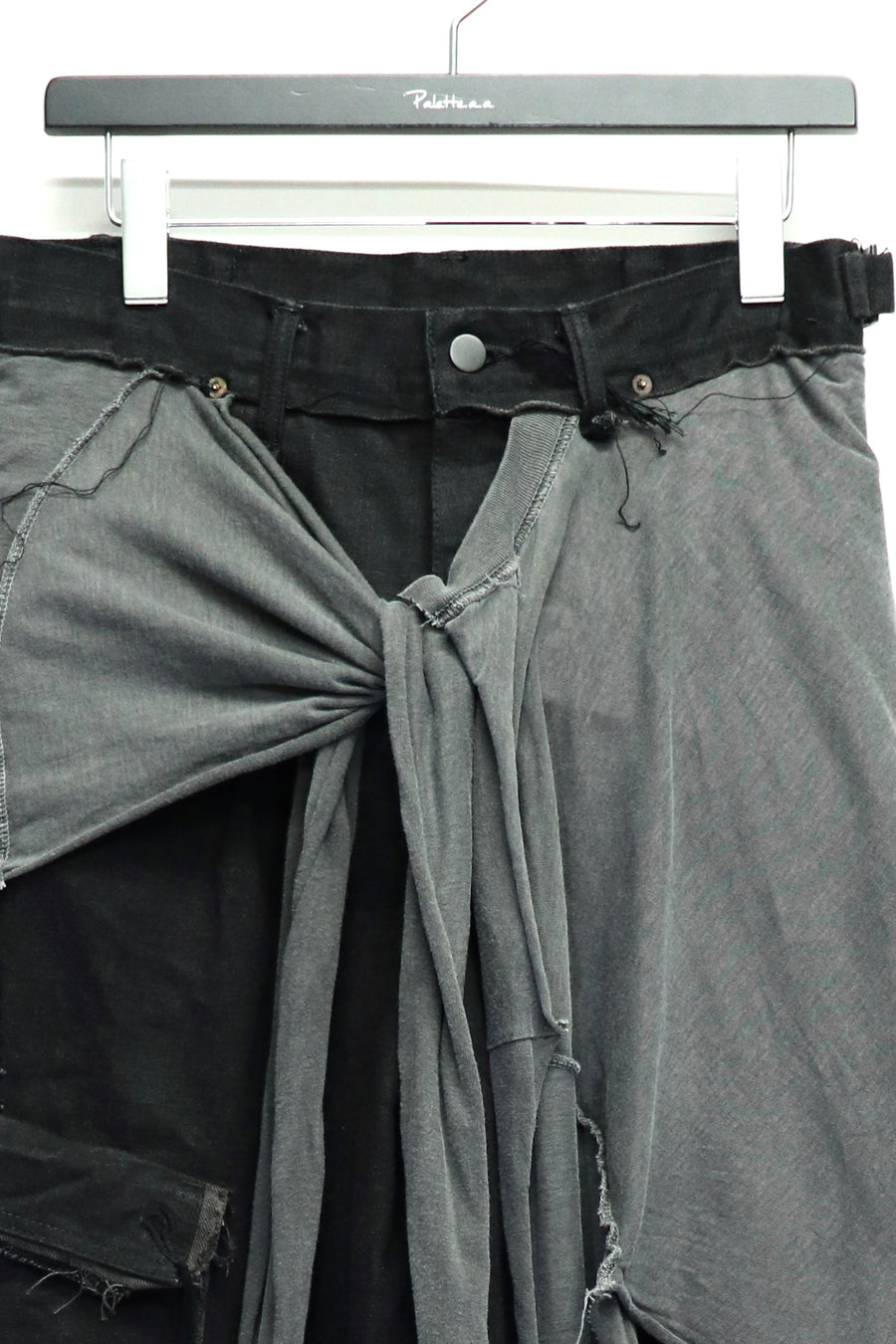 MINUS  Slash Seam Twist Cargo Jeans With Wrapped