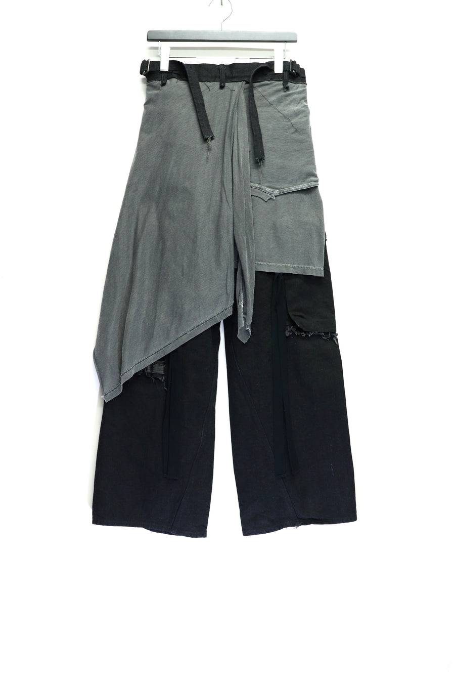 MINUS  Slash Seam Twist Cargo Jeans With Wrapped