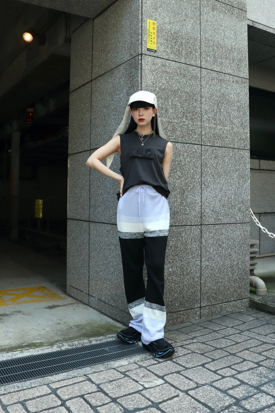 MASU  MINI POCKET SLEEVELESS TOP(BLACK)