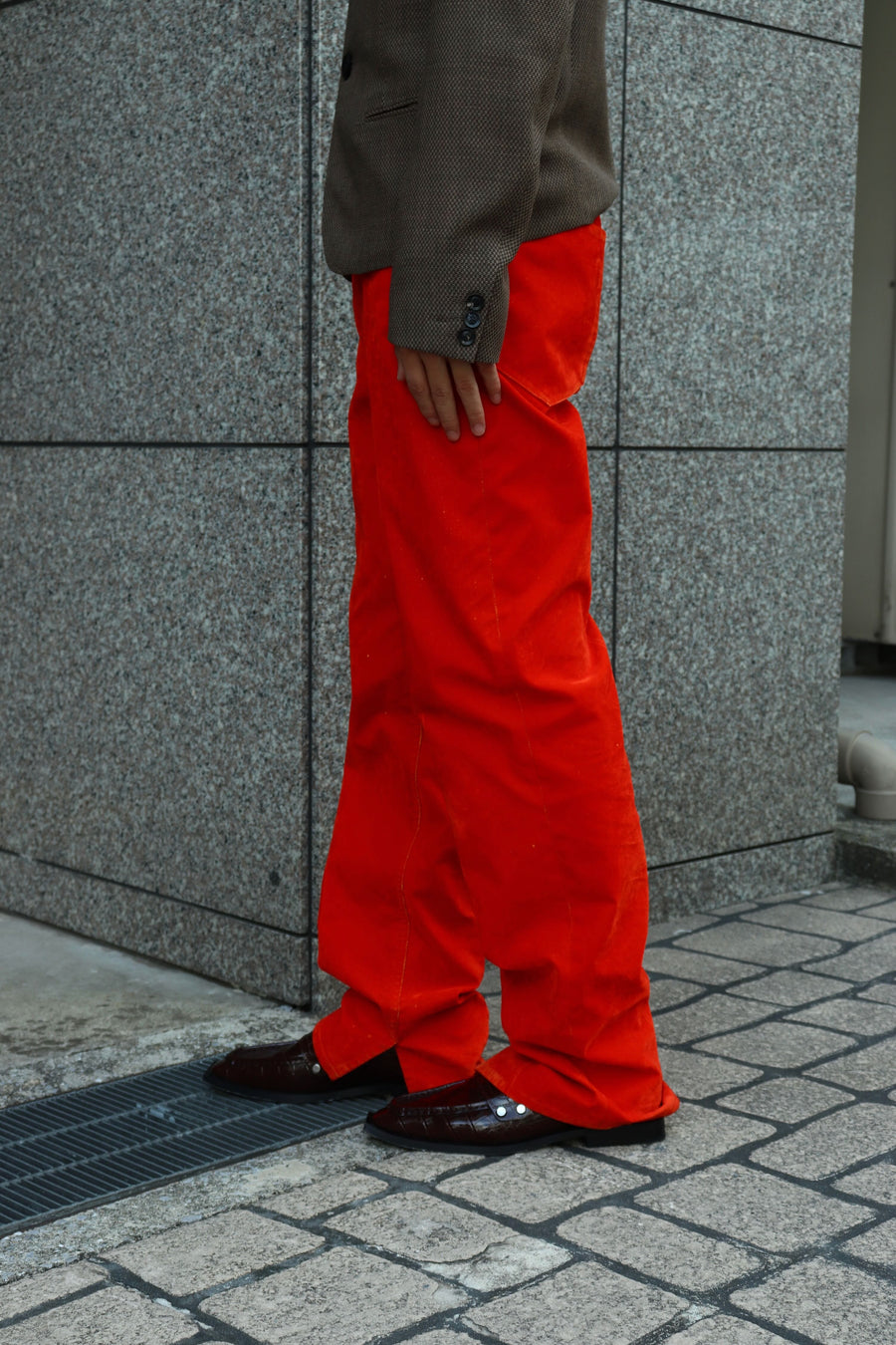 BED j.w. FORD  Daily(RED)