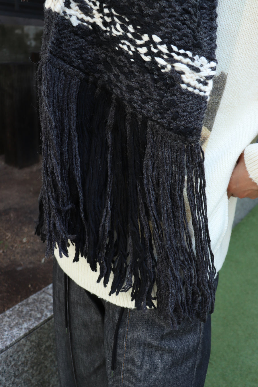 elephant TRIBAL fabrics  COWICHAN VEST OR MUFFLER(BLACK)