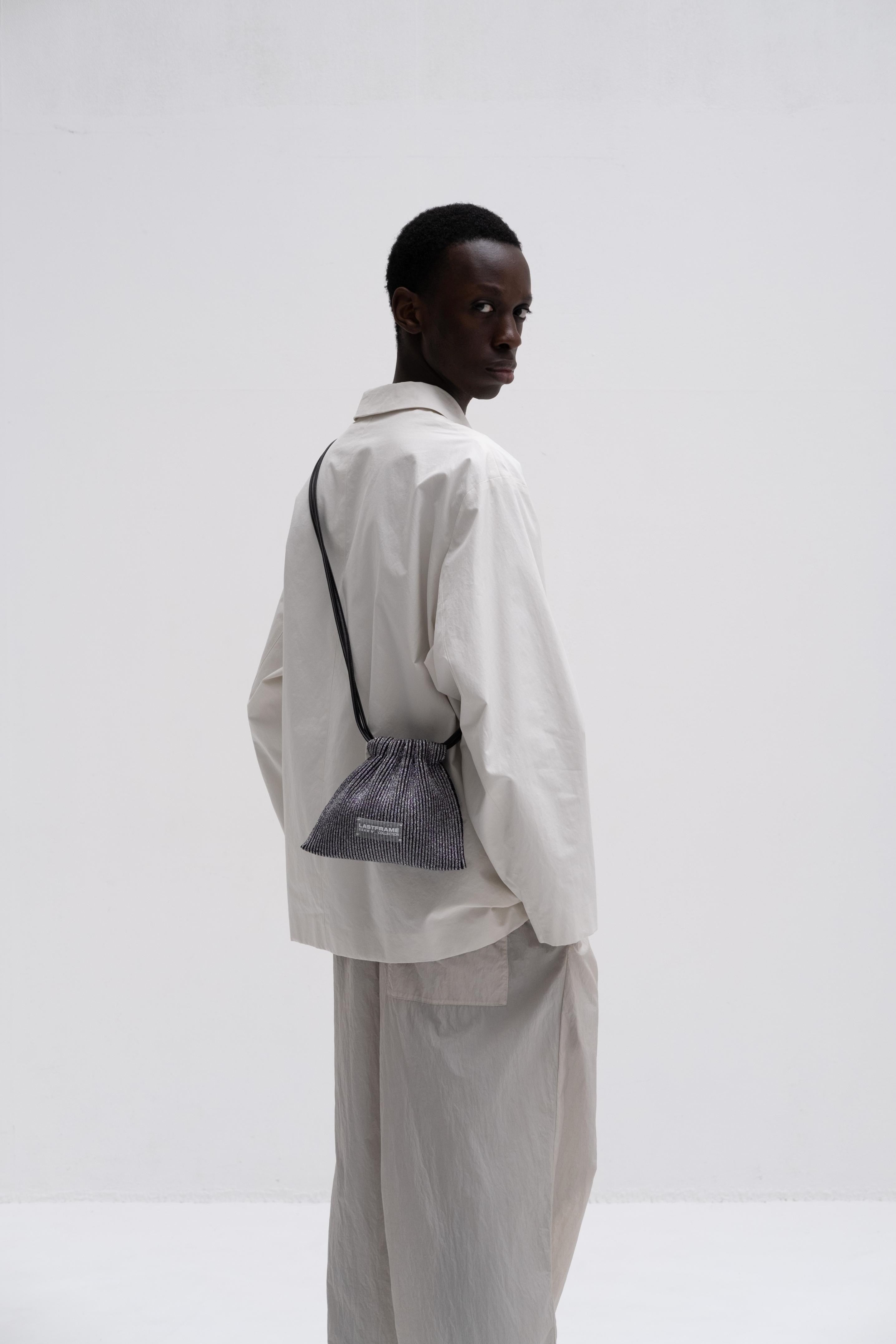 LASTFRAME(ラストフレーム)のKYOTO METALLIC SACK BAG MINI DARK