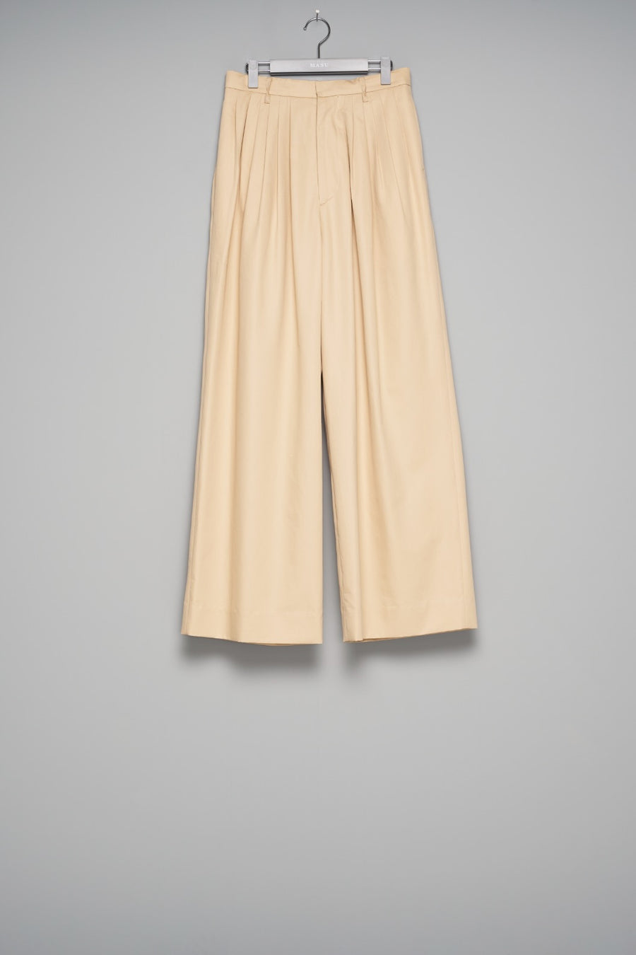 MASU(エムエーエスユー)の6 TUCK TROUSERS PEANUTの通販｜PALETTE art
