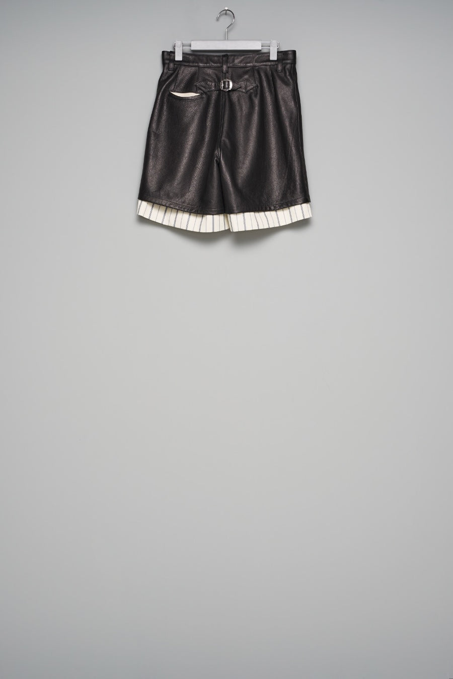 MASU(エムエーエスユー)のLEATHER SHORTSの通販｜PALETTE art aliveの