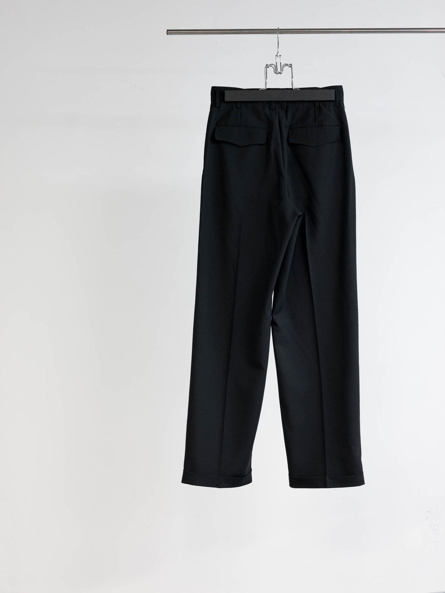 SOSHIOTSUKI  3 TUCK WIDE TROUSERS(BLACK)