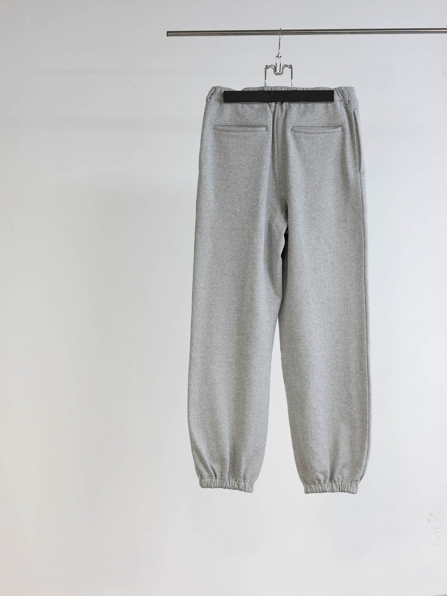 SOSHIOTSUKI  CENTER CREASE SWEAT PANTS