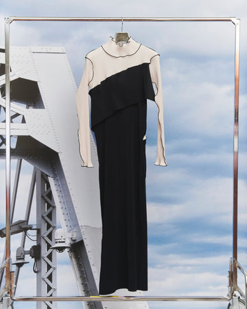 kotohayokozawa  SPIRAL WAVE LONG SLEEVE DRESS HIGH NECK(BLACK)