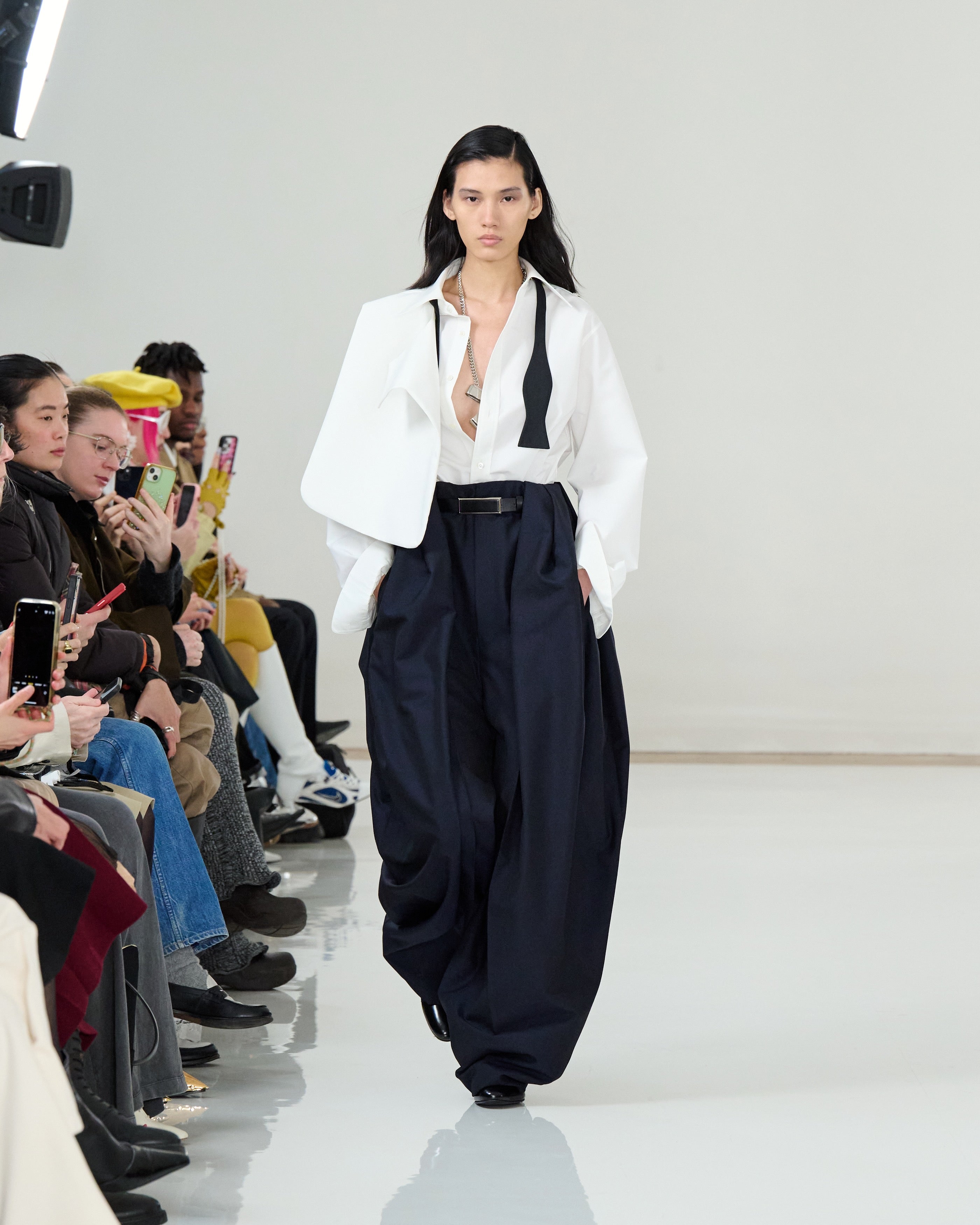 【TOGA】25aw WOOL MOHAIR WIDE PANTS TOGA TOO(トーガ ビリリース)のWool mohair wide pantsの通販｜PALETTE