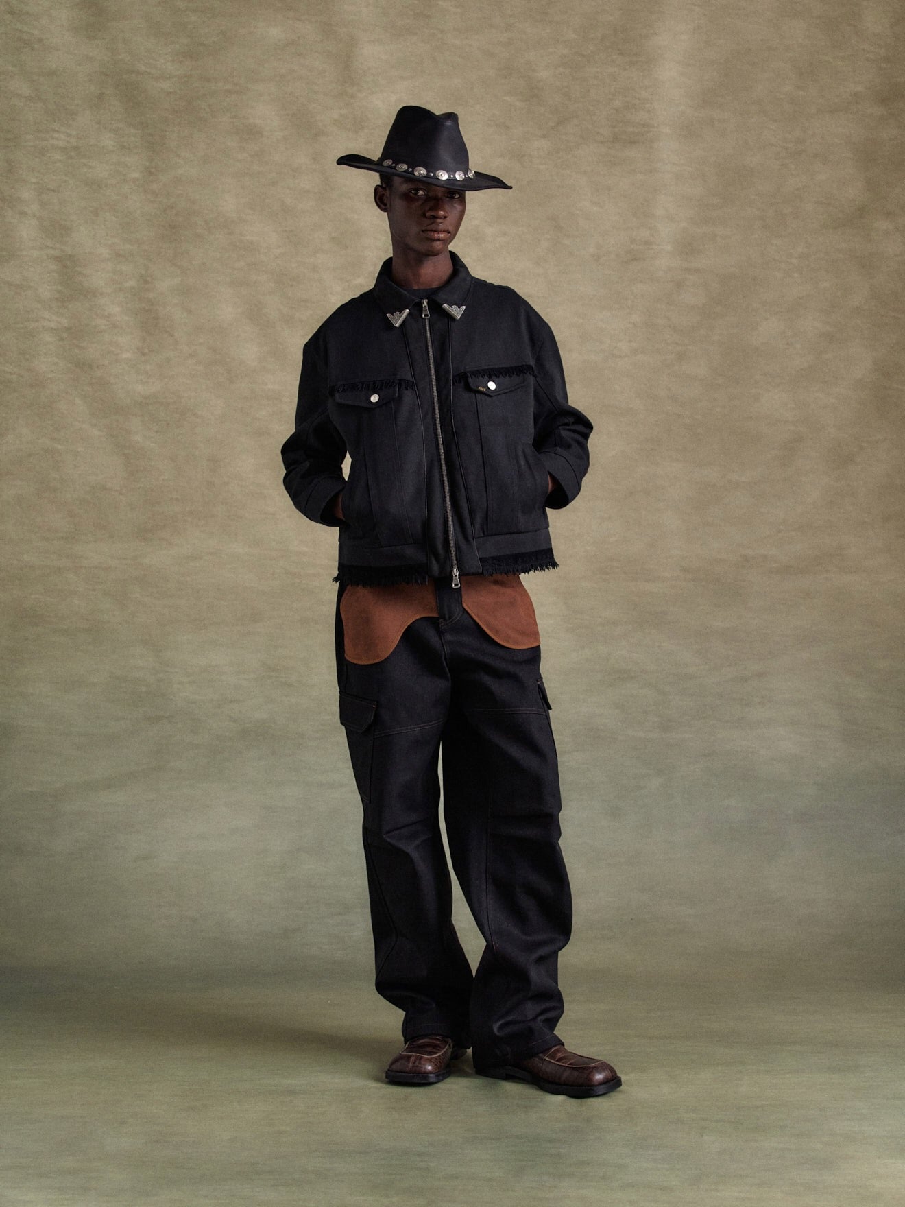 ANDERSSON BELL(アンダースンベル)のCOWBOY COTTON ZIP-UP JACKETの