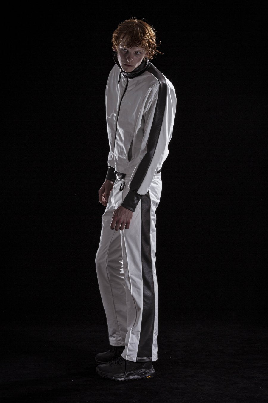 ［ー］MINUS  FLARE TRACK TROUSERS