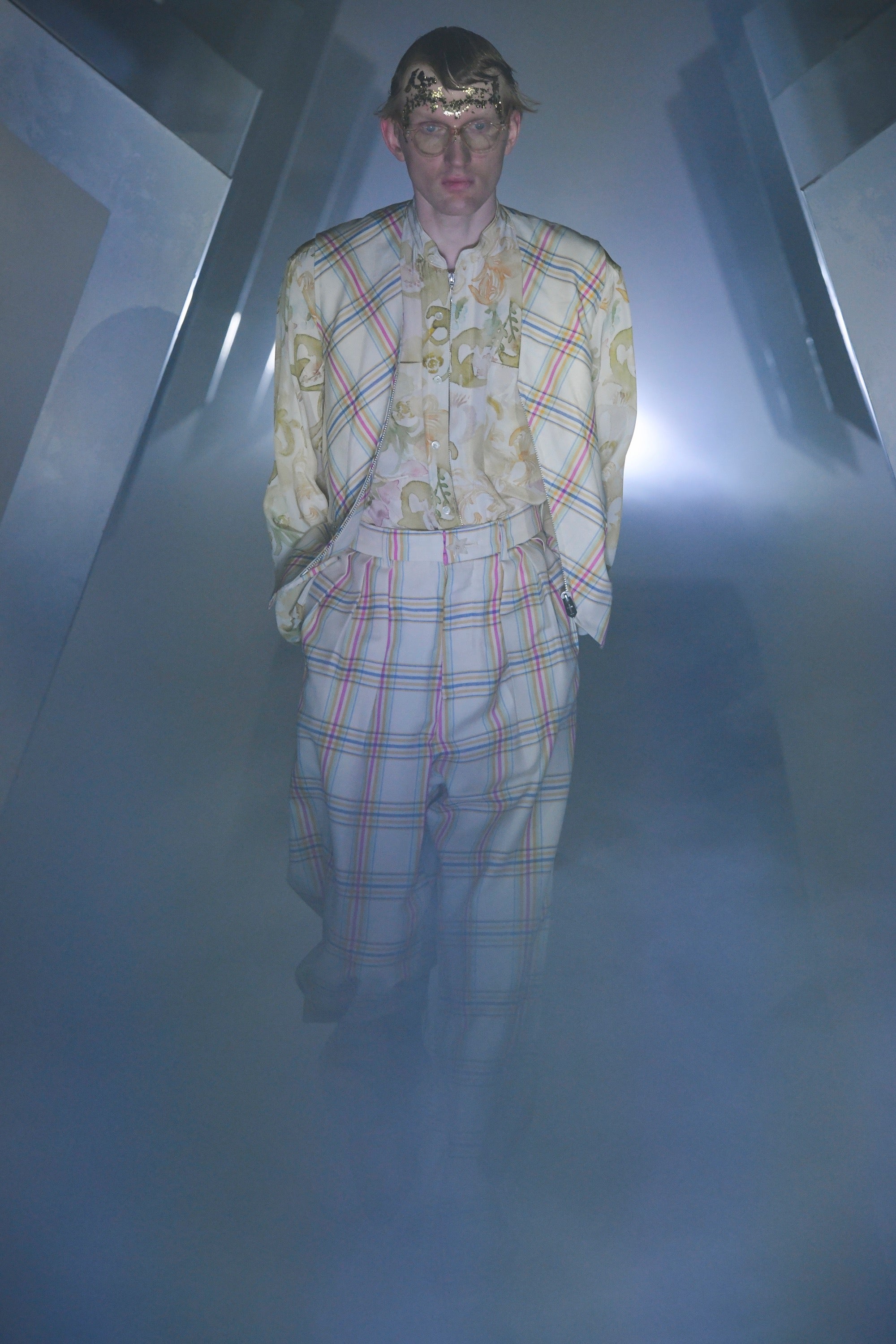 MASU(エムエーエスユー)の3 TUCK WIDE TROUSERS WHITEの通販｜PALETTE