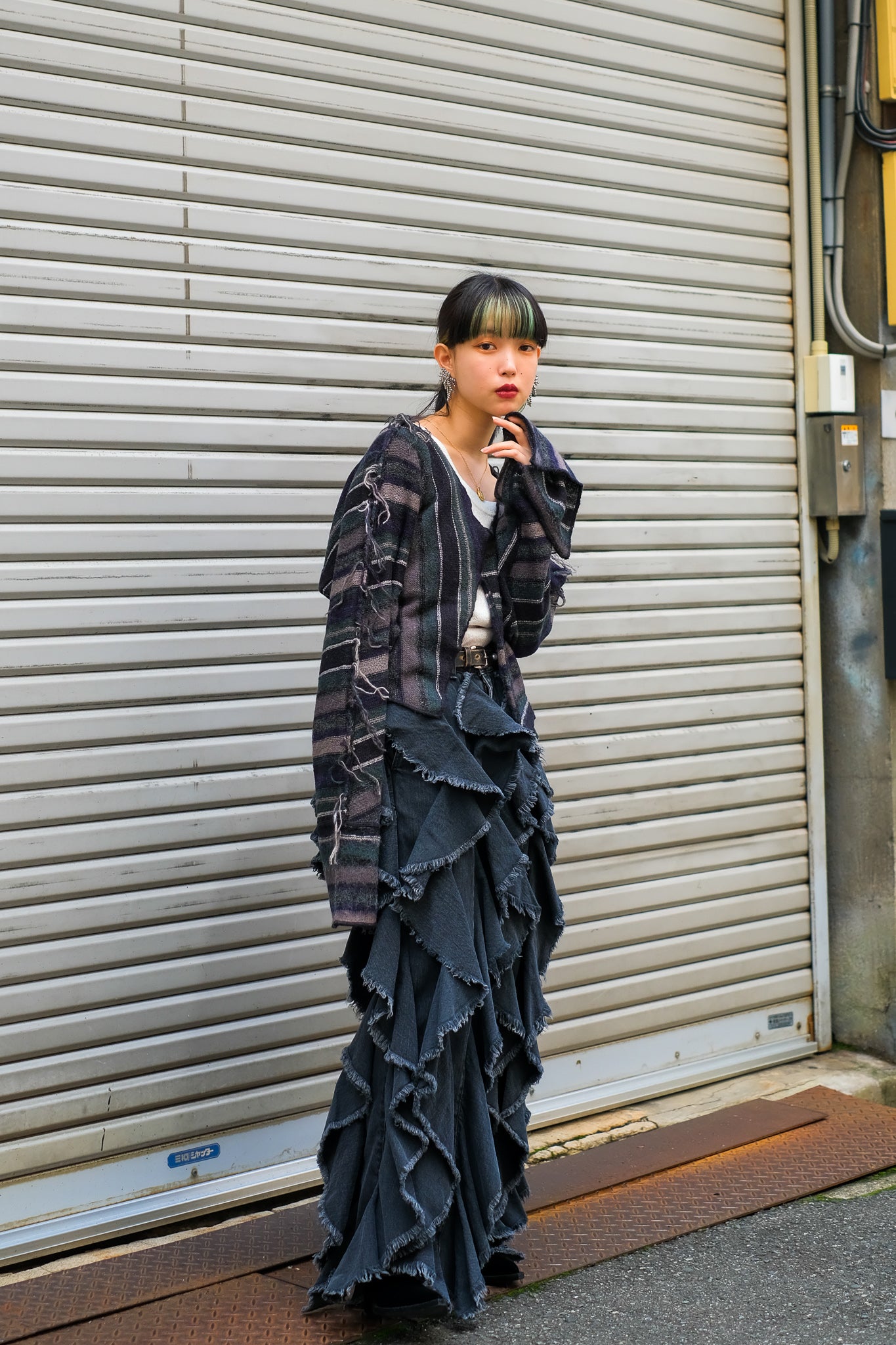 BELPER(ベルパー)のRUFFLE DENIM PANTS BLACK(パンツ)の通販｜PALETTE art aliveのオンラインショップ –  PALETTE art alive ONLINE STORE