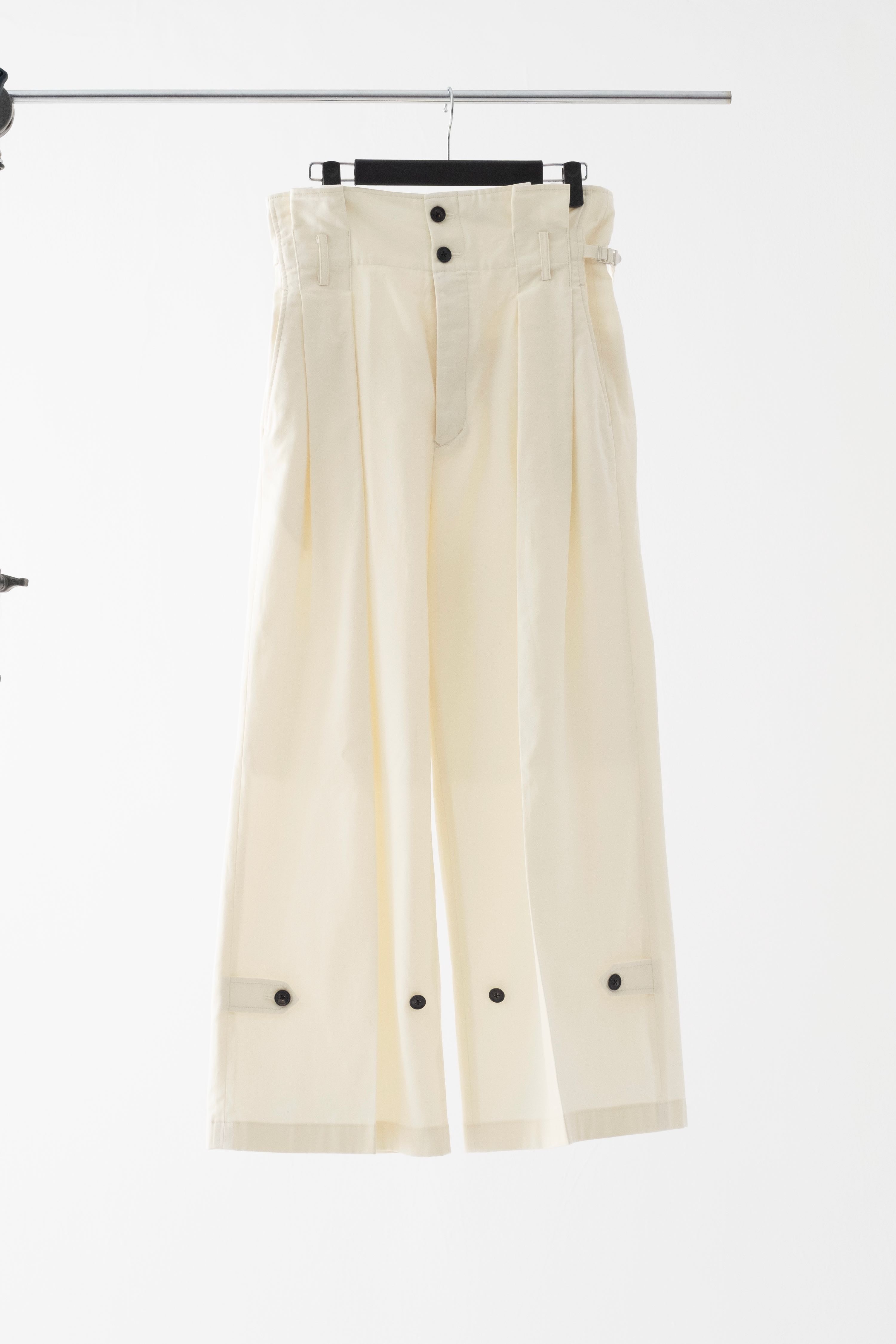 SOSHIOTSUKI(ソウシオオツキ)のHIGH WAIST DOKAN TROUSERS OFF WHITEの