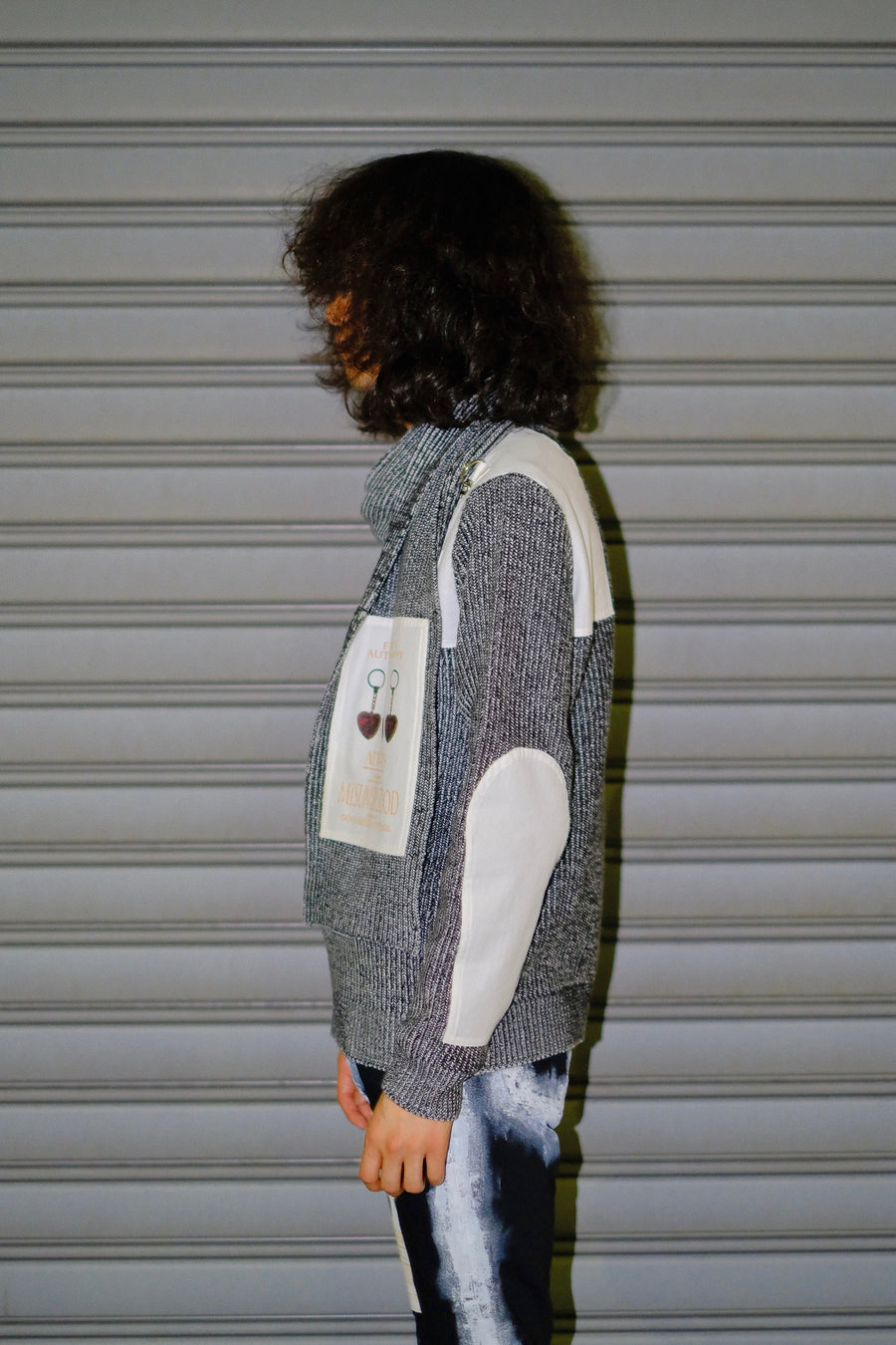 【20%OFF】YUKI HASHIMOTO  SCARF ATTACHED ARMY JUMPER（WHITE）