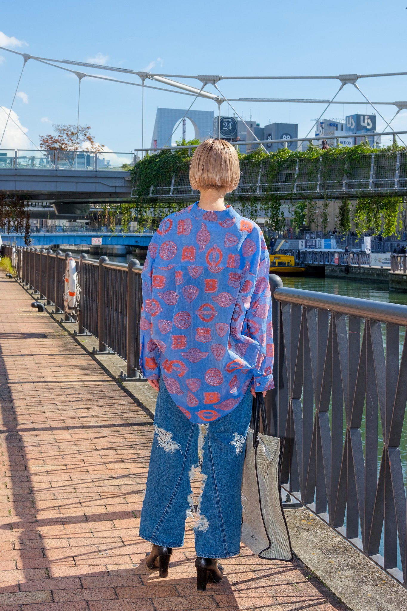 BELPER(ベルパー)の23SS TWISTED DENIM PANTS INDIGOの通販｜PALETTE