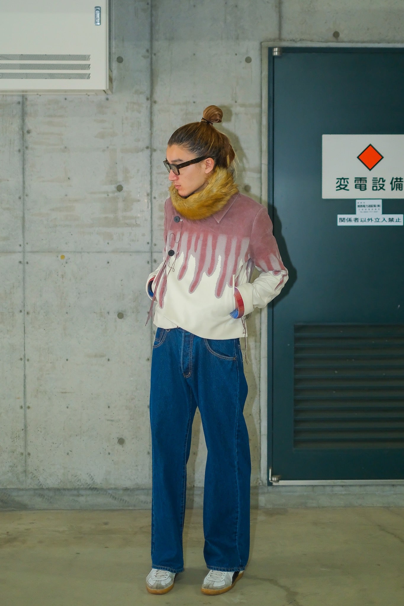 SOSHIOTSUKI(ソウシオオツキ)のFRONT LOWRIZE DENIM PANTSの通販｜PALETTE art  aliveのオンラインショップ – PALETTE art alive ONLINE STORE