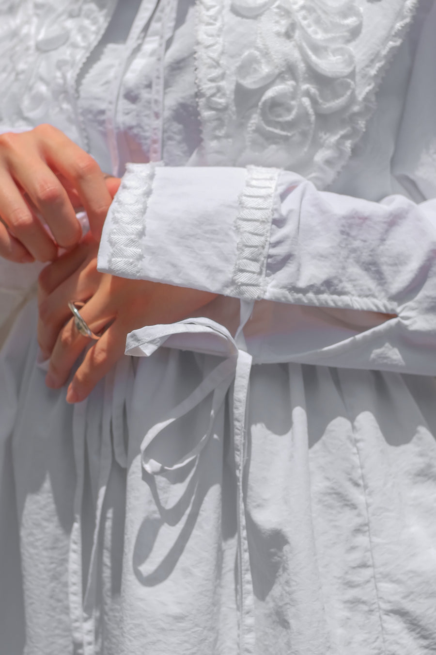 tiit tokyo  ribbon emb tunic(WHITE)