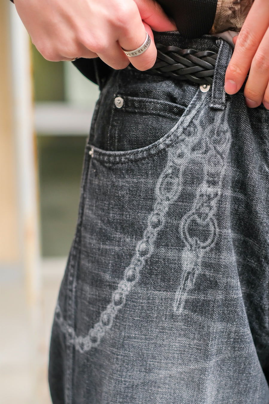 MASU's Faded Baggy Fit Jeans Black Mail Order | Palette Art Alive
