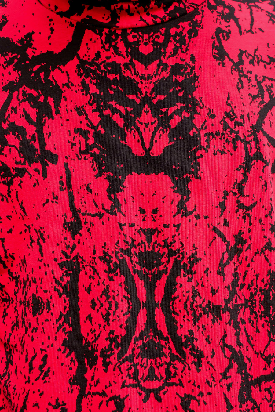 YUKI HASHIMOTO  CRACK PATTERN TURTLE NECK(RED)