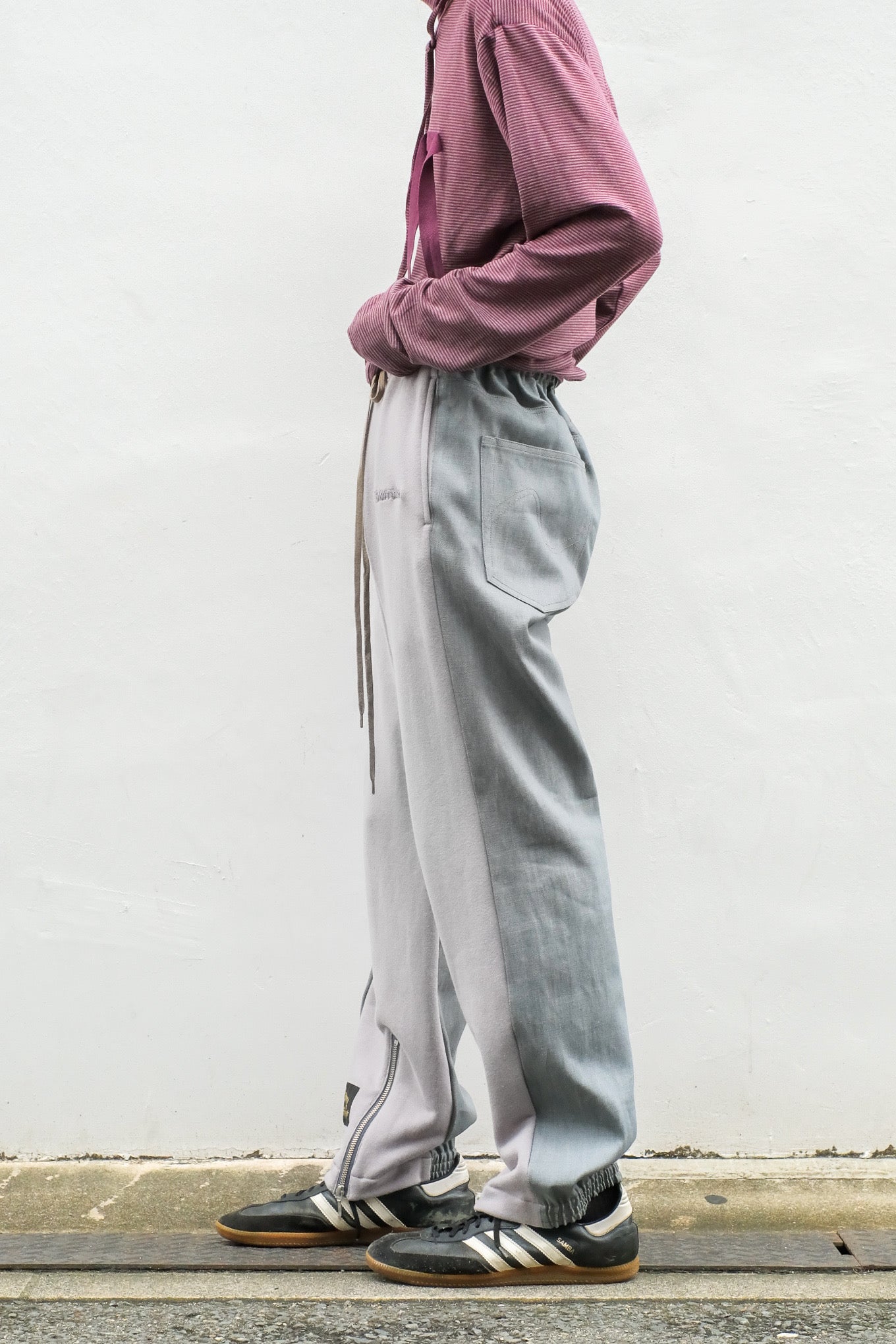 SYU.HOMME/FEMM(シュウオムフェム)のDocking Pants GRAYの通販｜PALETTE art aliveのオンラインショップ  – PALETTE art alive ONLINE STORE