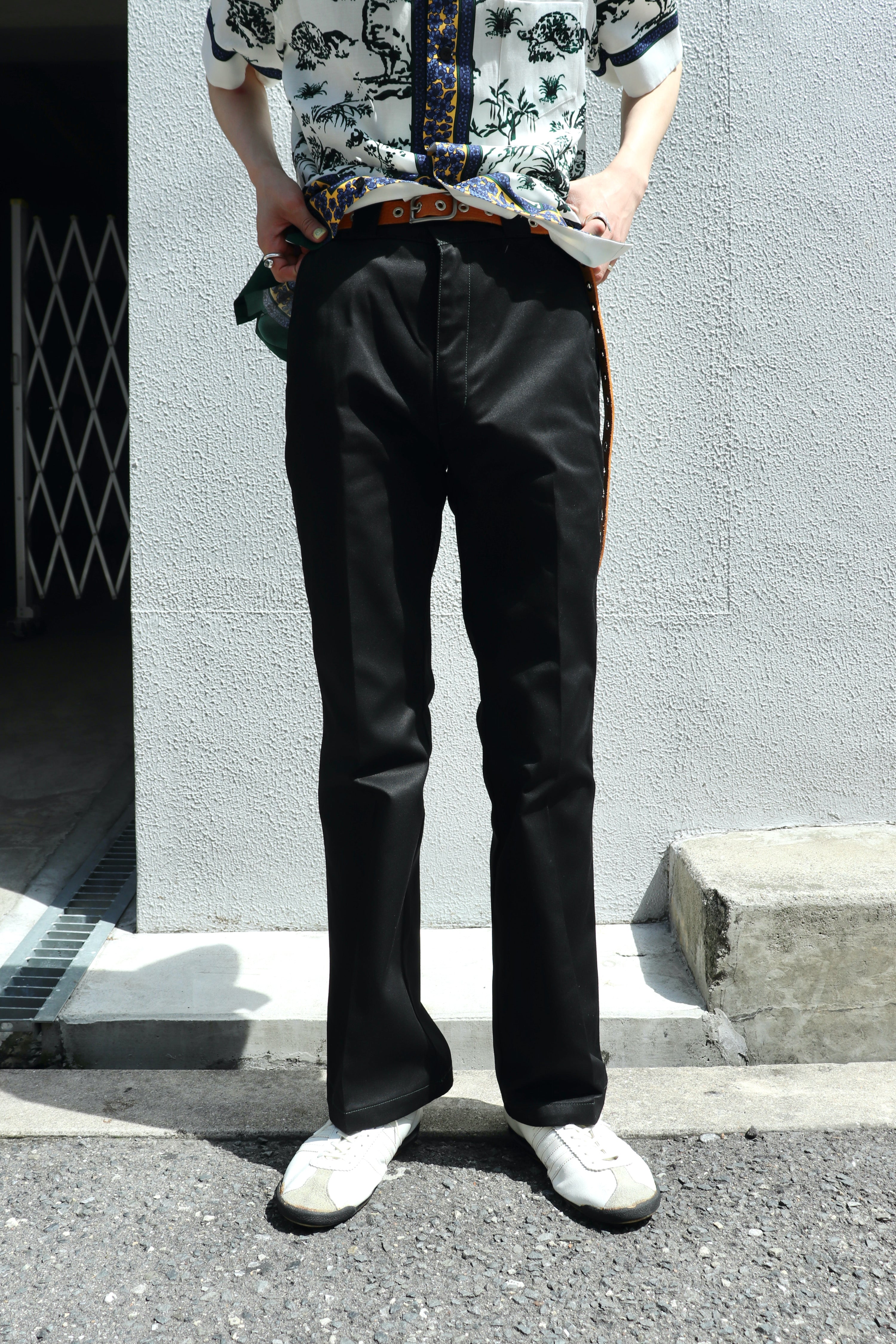 TOGA VIRILIS(トーガ ビリリース)22ssのFlare pants Dickies SP BLACKの通販｜PALETTE art  aliveのオンラインショップ – PALETTE art alive ONLINE STORE