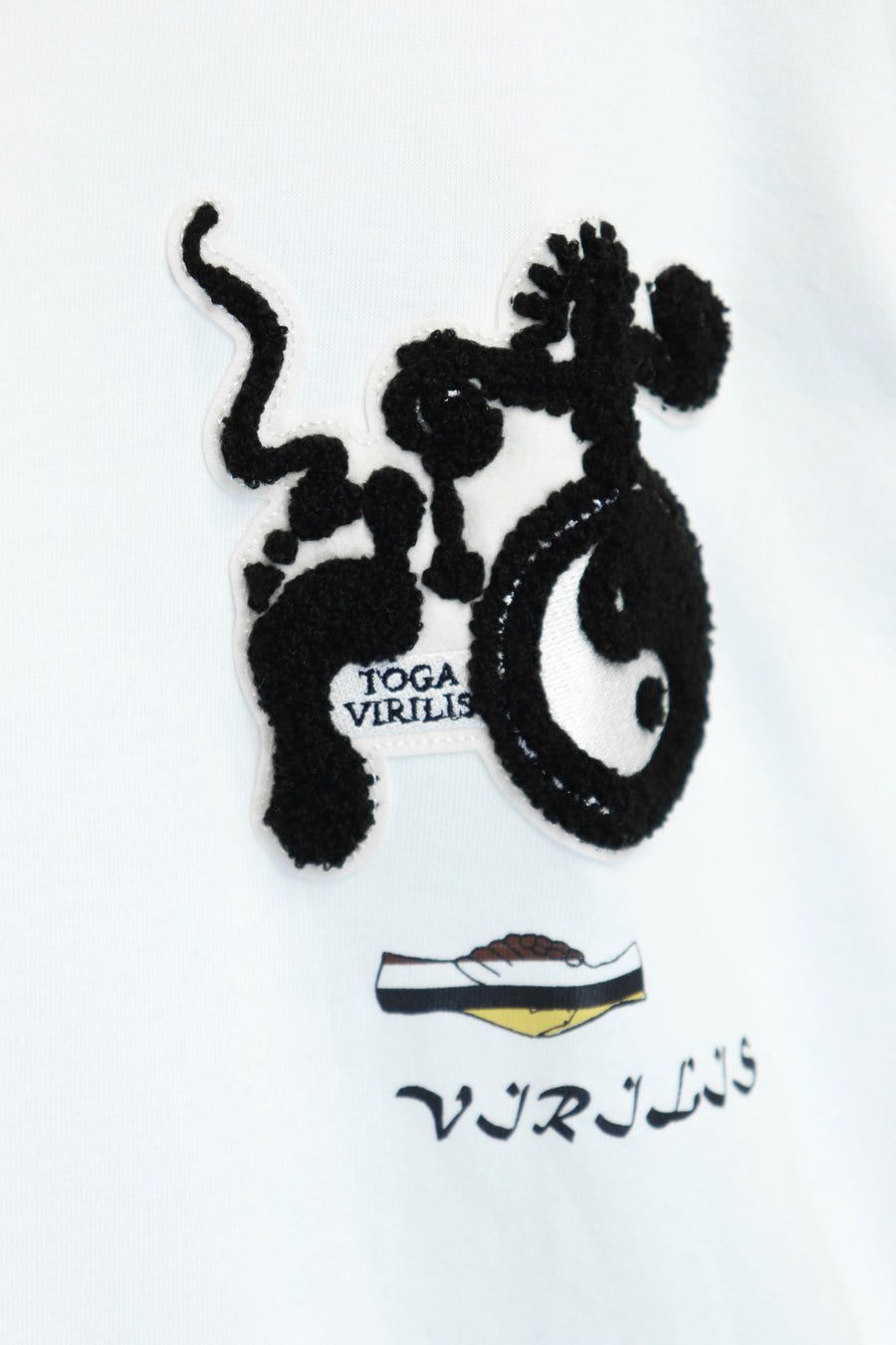 TOGA VIRILIS  Emblem print Tee L/S(WHITE)