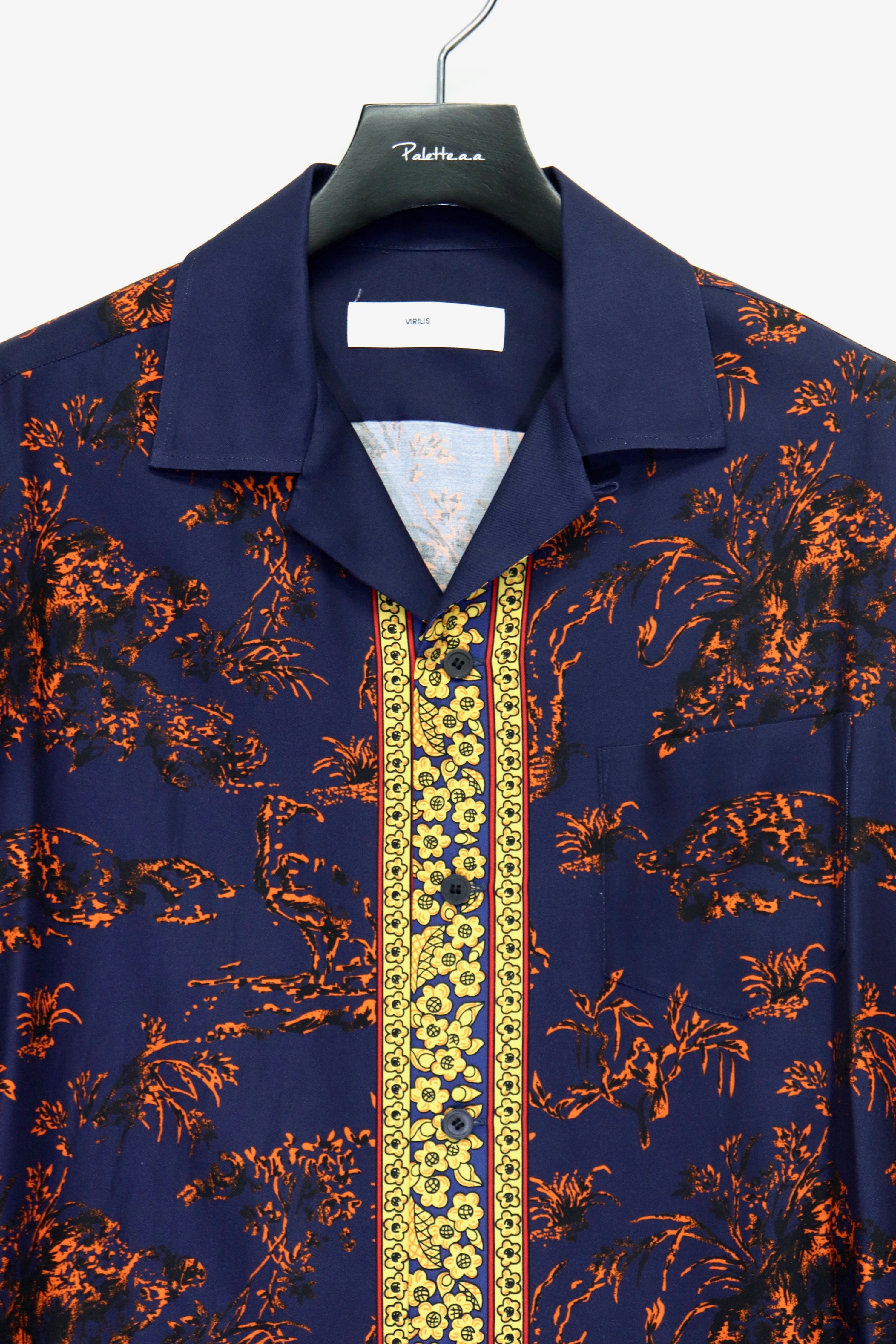 TOGA VIRILIS(トーガ ビリリース)22ssのcupra Cotton print shirt NAVYの通販｜PALETTE art  aliveのオンラインショップ – PALETTE art alive ONLINE STORE