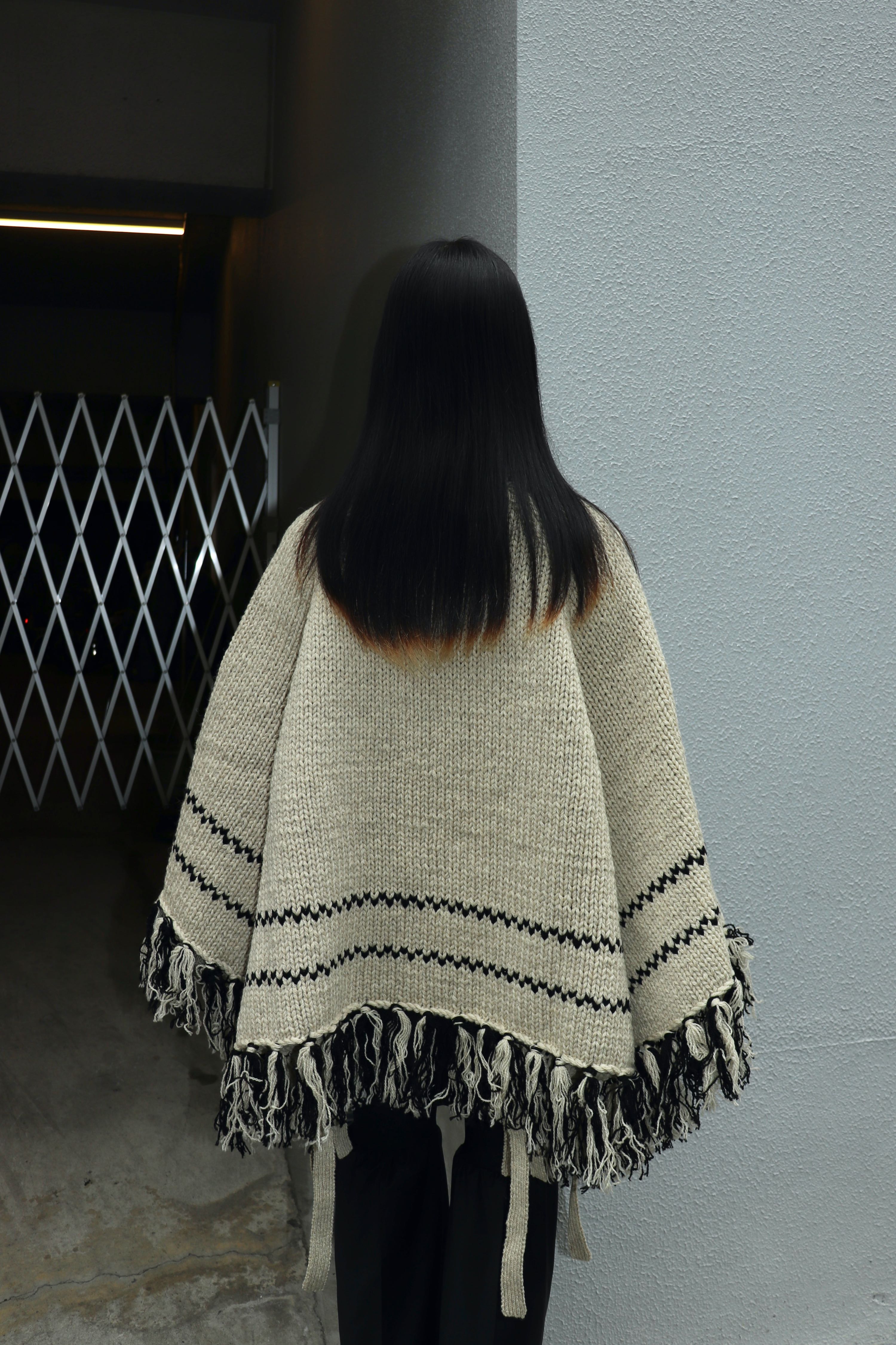 BELPER(ベルパー)の22AW COWICHAN KNIT PONCHO BEIGEの通販｜PALETTE