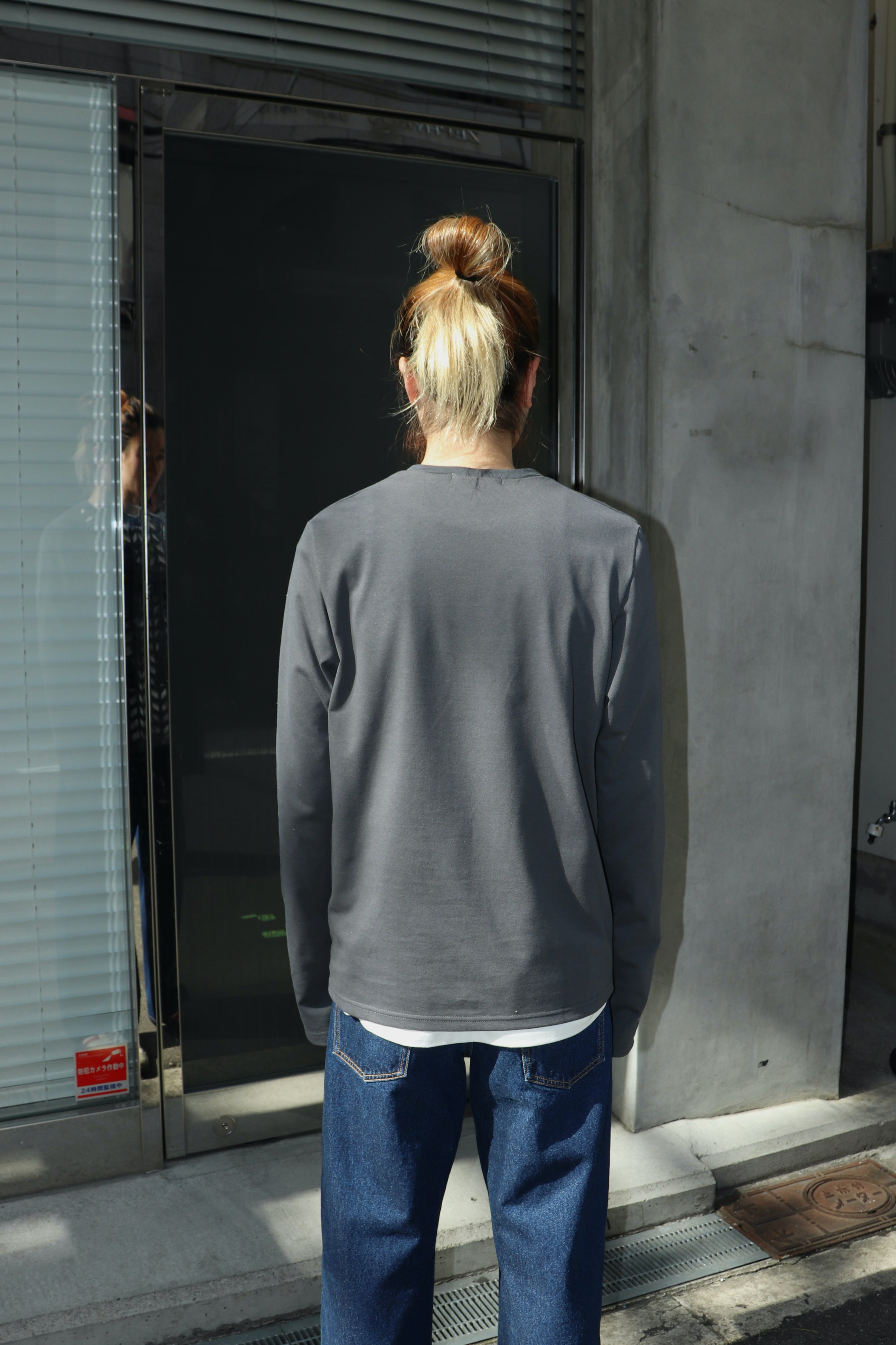 ヨ*ザ様 SOSHIOTSUKI ソウシオオツキ Print T-Shirt リ SOSHIOTSUKI(ソウシオオツキ)のTIRE MARK L/S T-SHIRT L.GRAYの通販