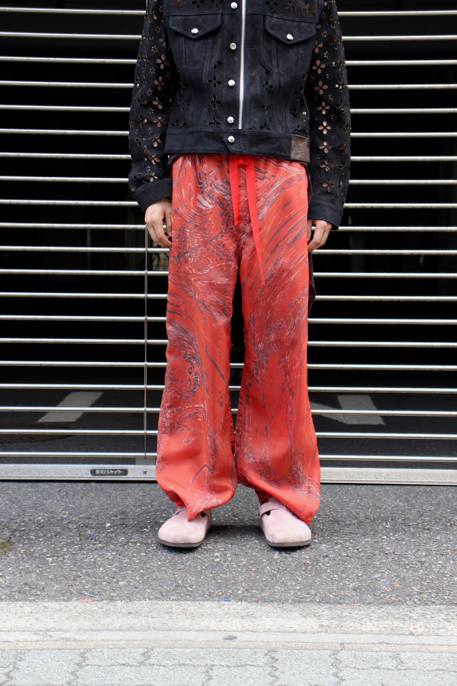 MASU(エムエーエスユー)のMARBLE BANDANA EASY PANTS REDの通販 ...
